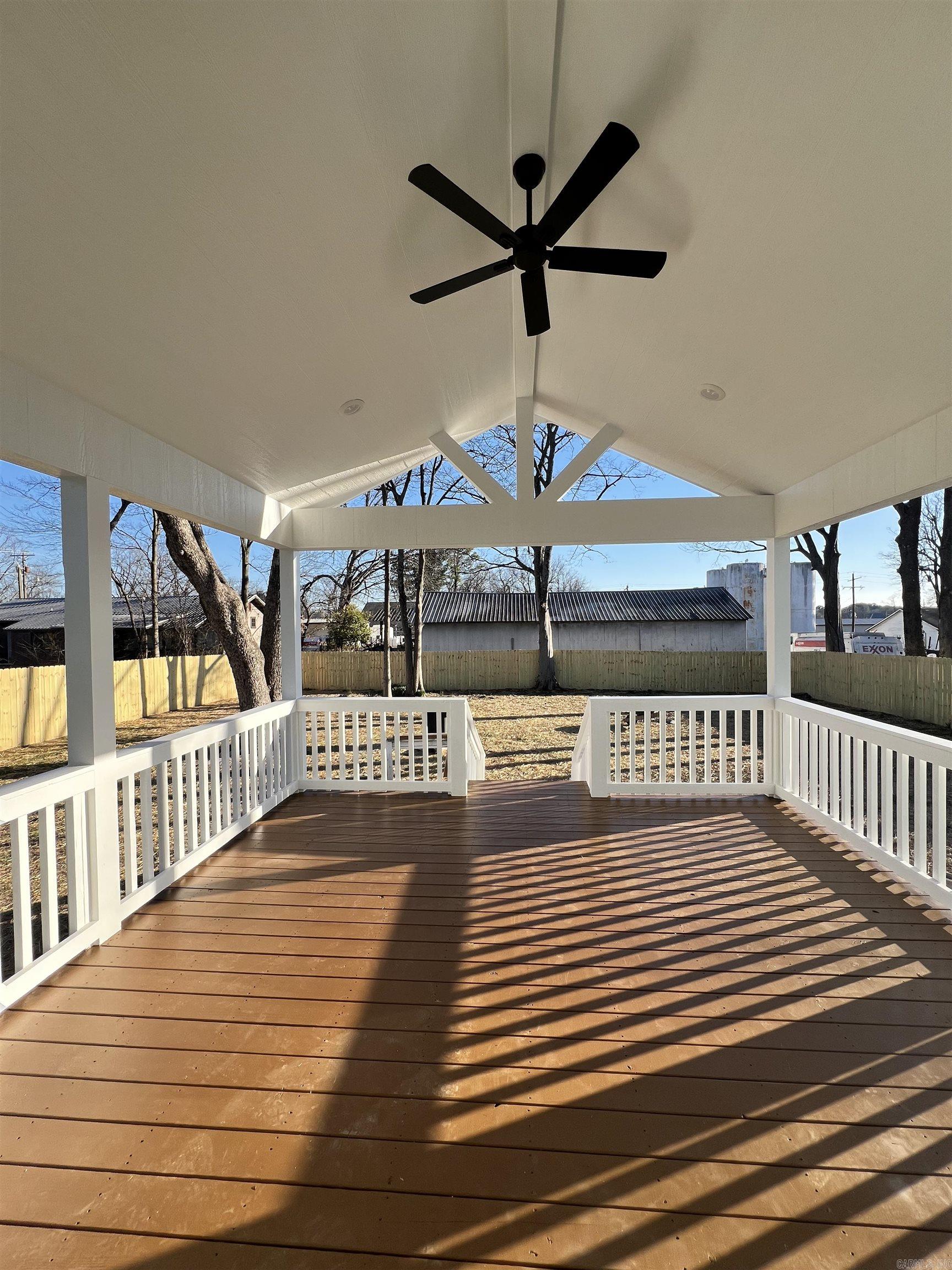 307 E Center  Searcy, AR