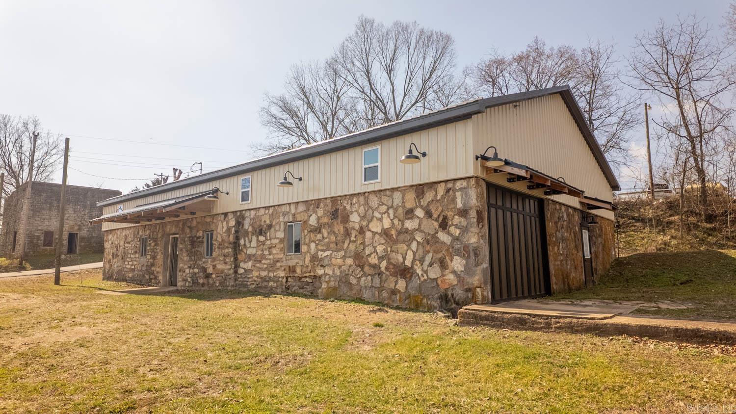 105 Couch Street  Alton, MO