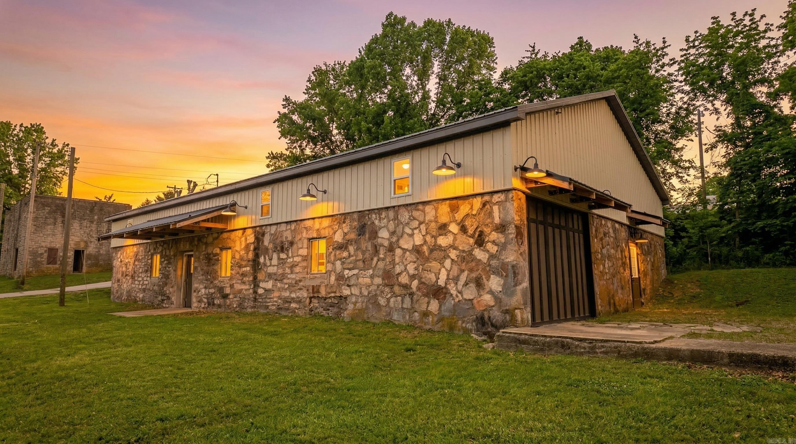 105 Couch Street  Alton, MO