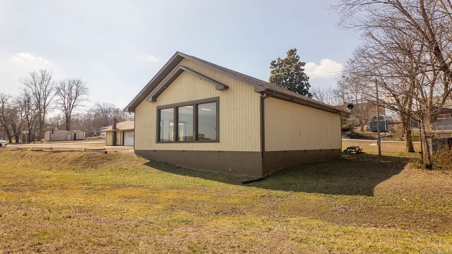 105 Couch Street  Alton, MO