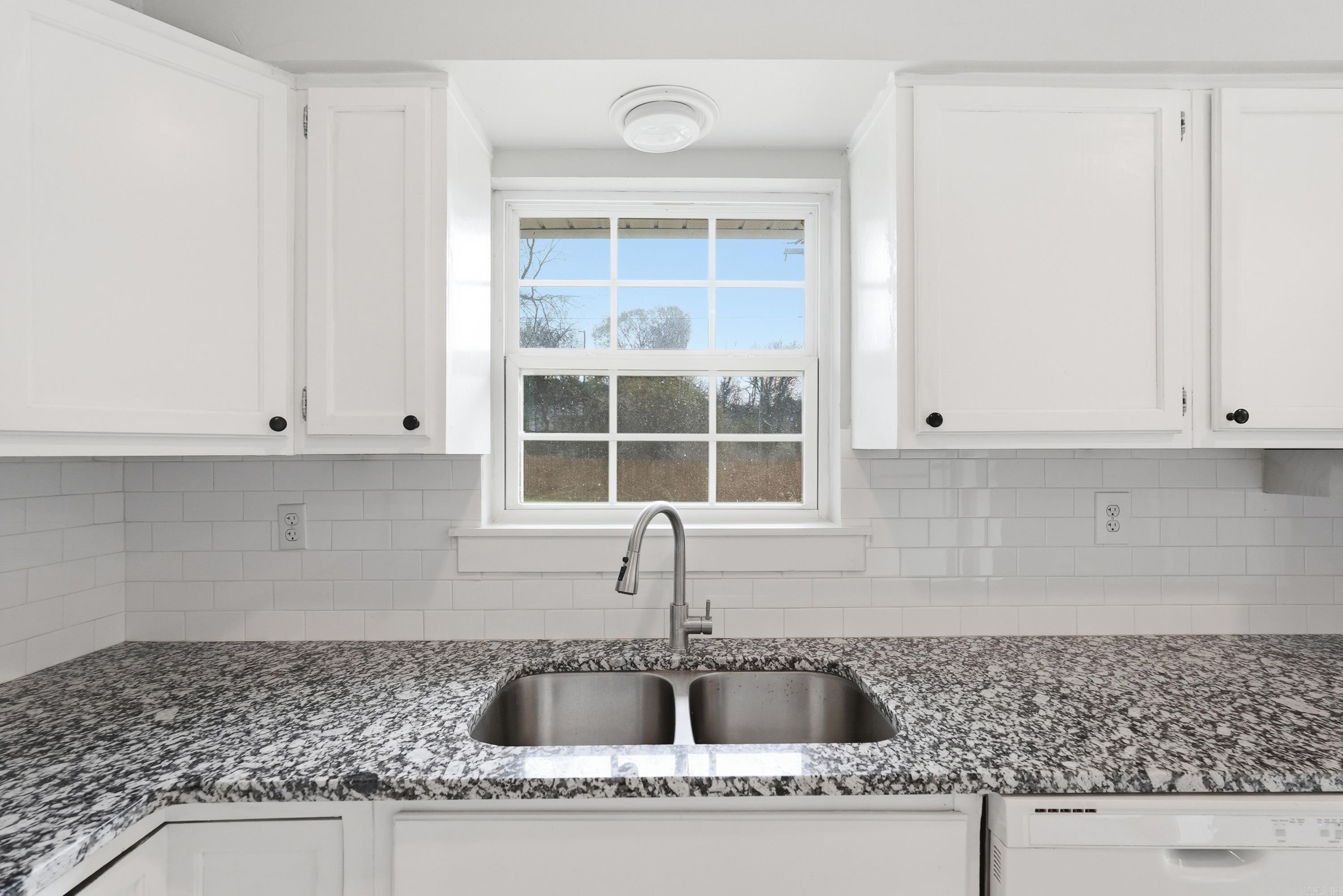 8915 Cloverhill  Little Rock, AR