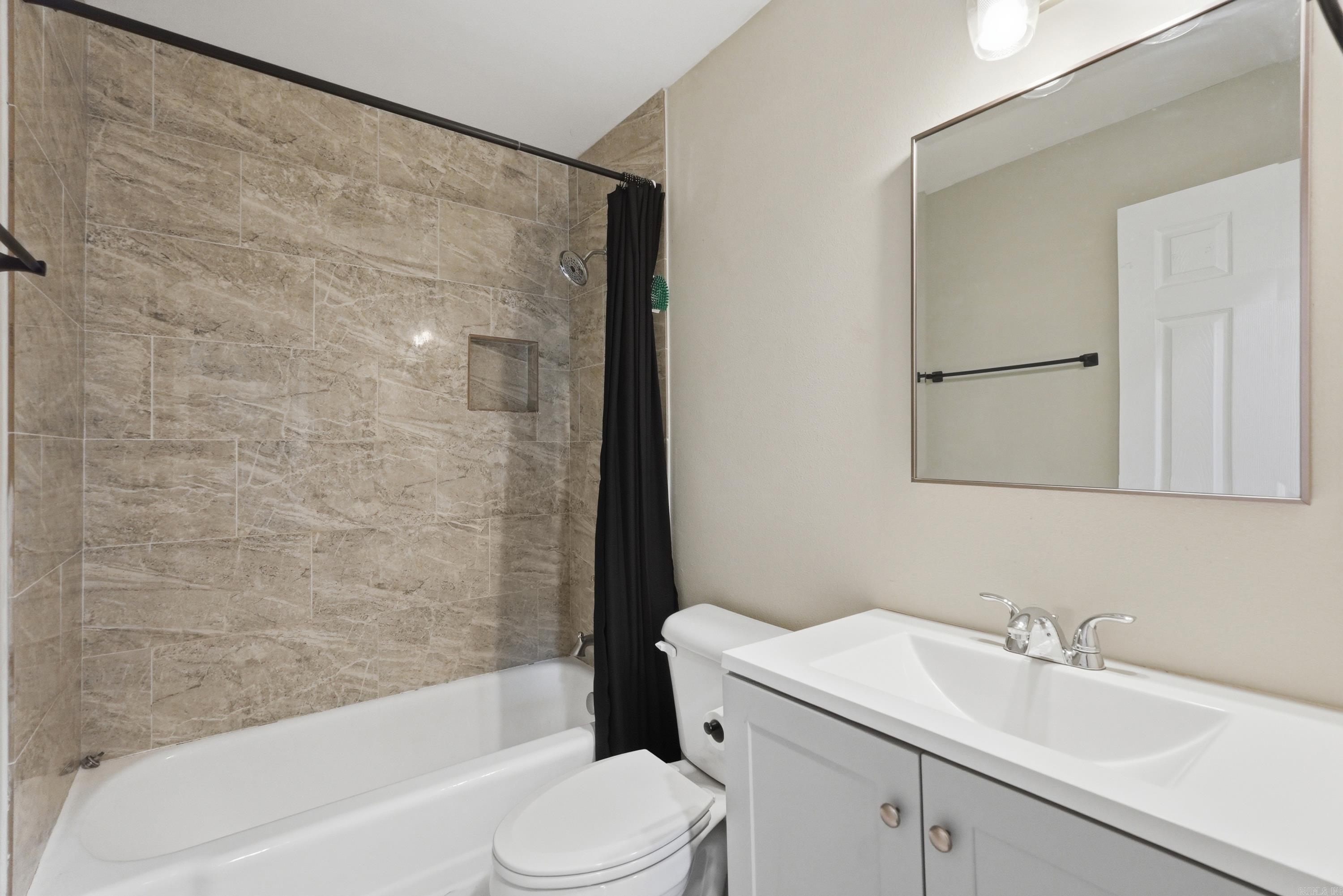 8915 Cloverhill  Little Rock, AR