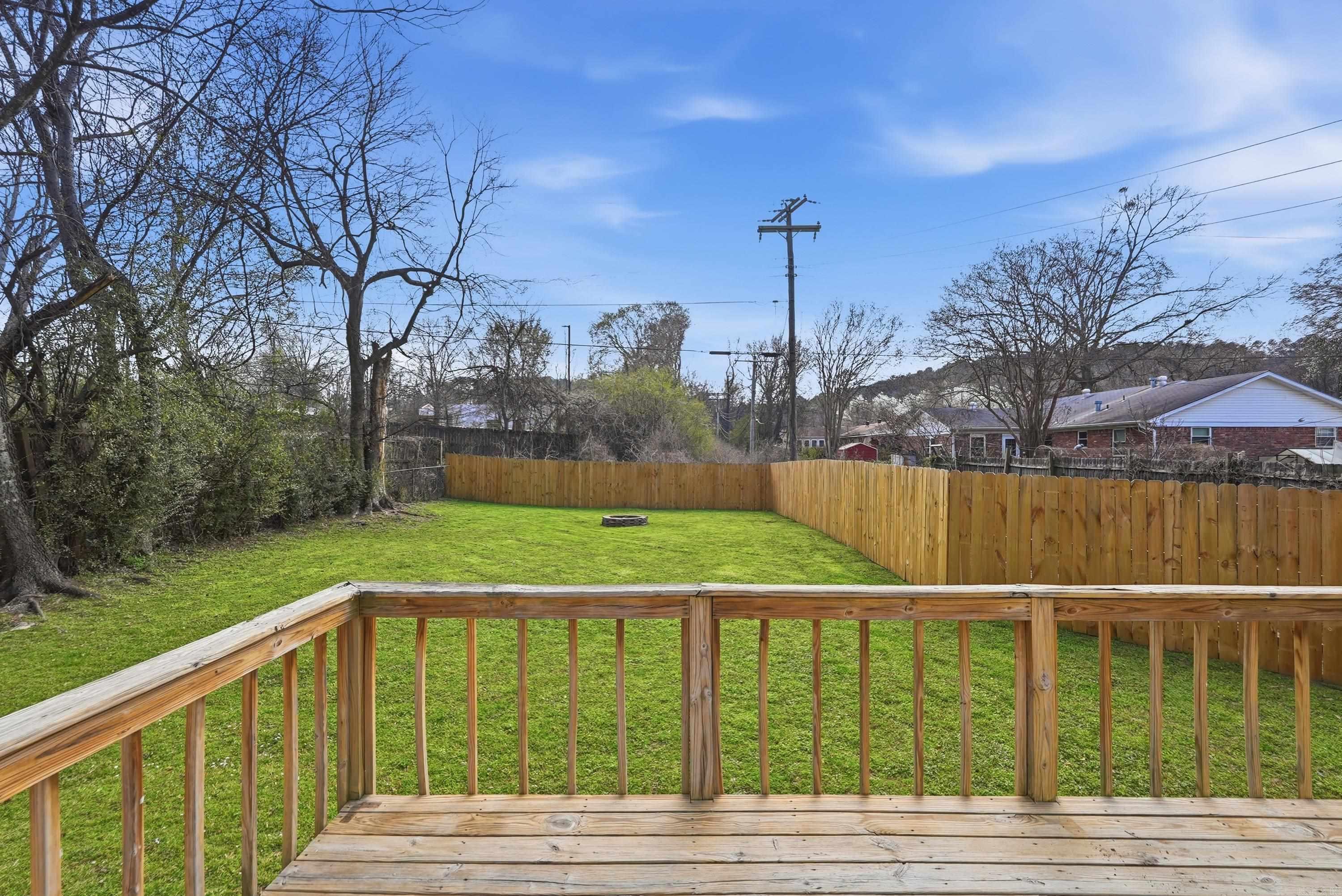 8915 Cloverhill  Little Rock, AR