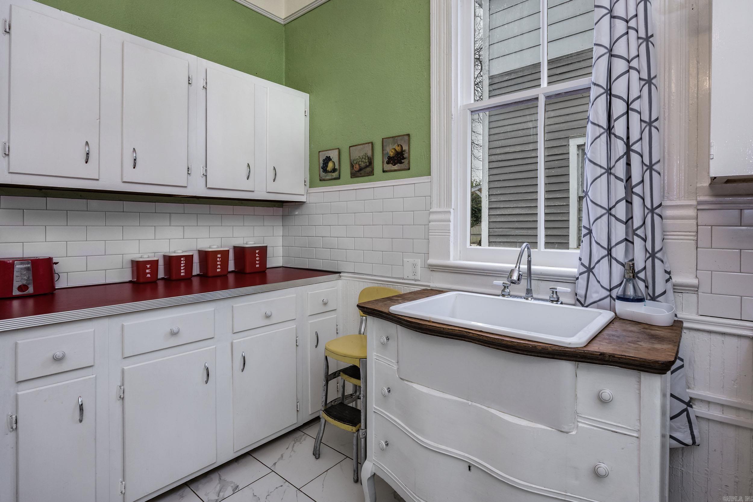 1403 S Center  Little Rock, AR