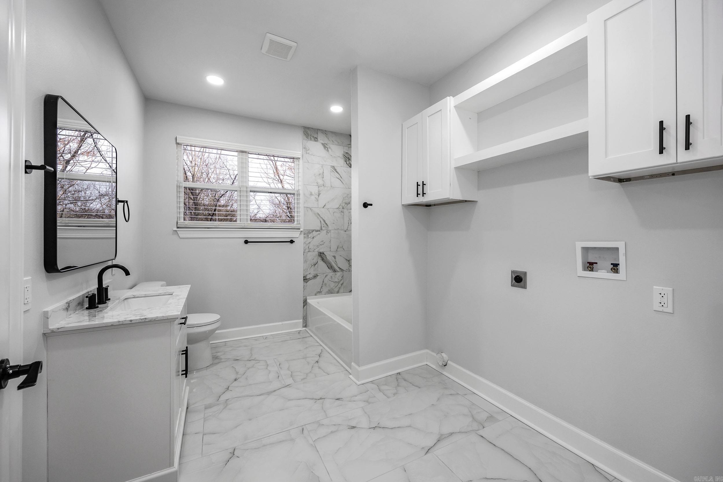 1105 W 24th  Little Rock, AR