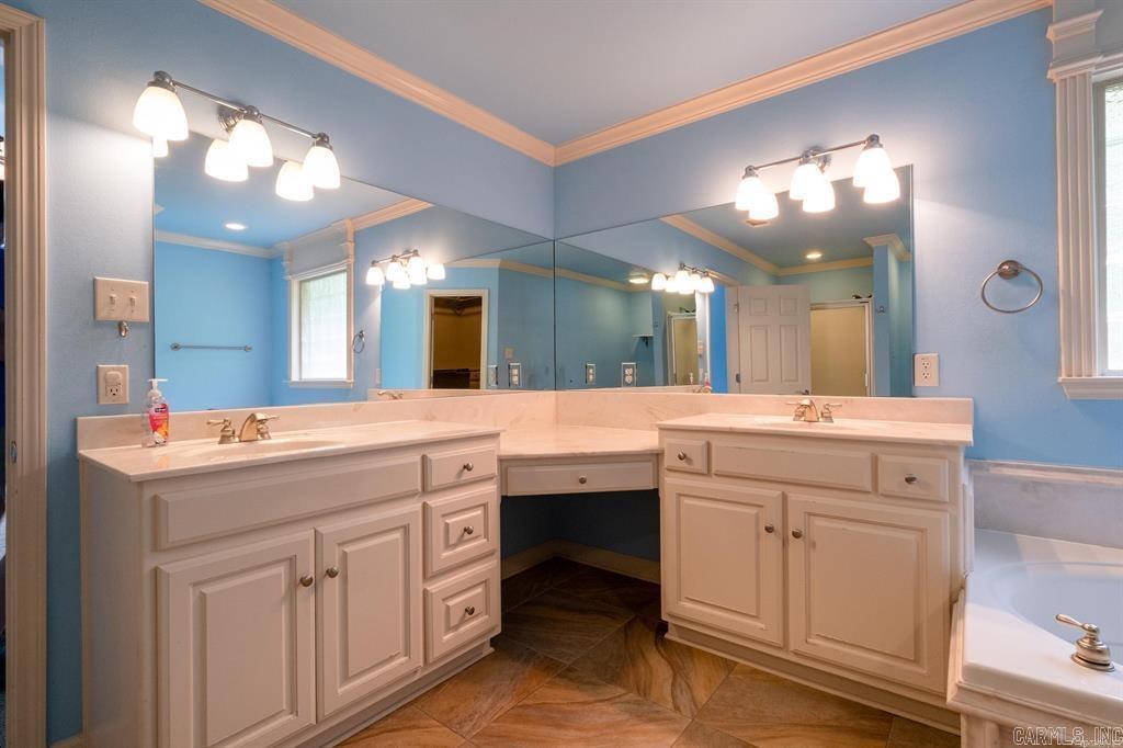 6949 Austin Bay Court  Sherwood, AR