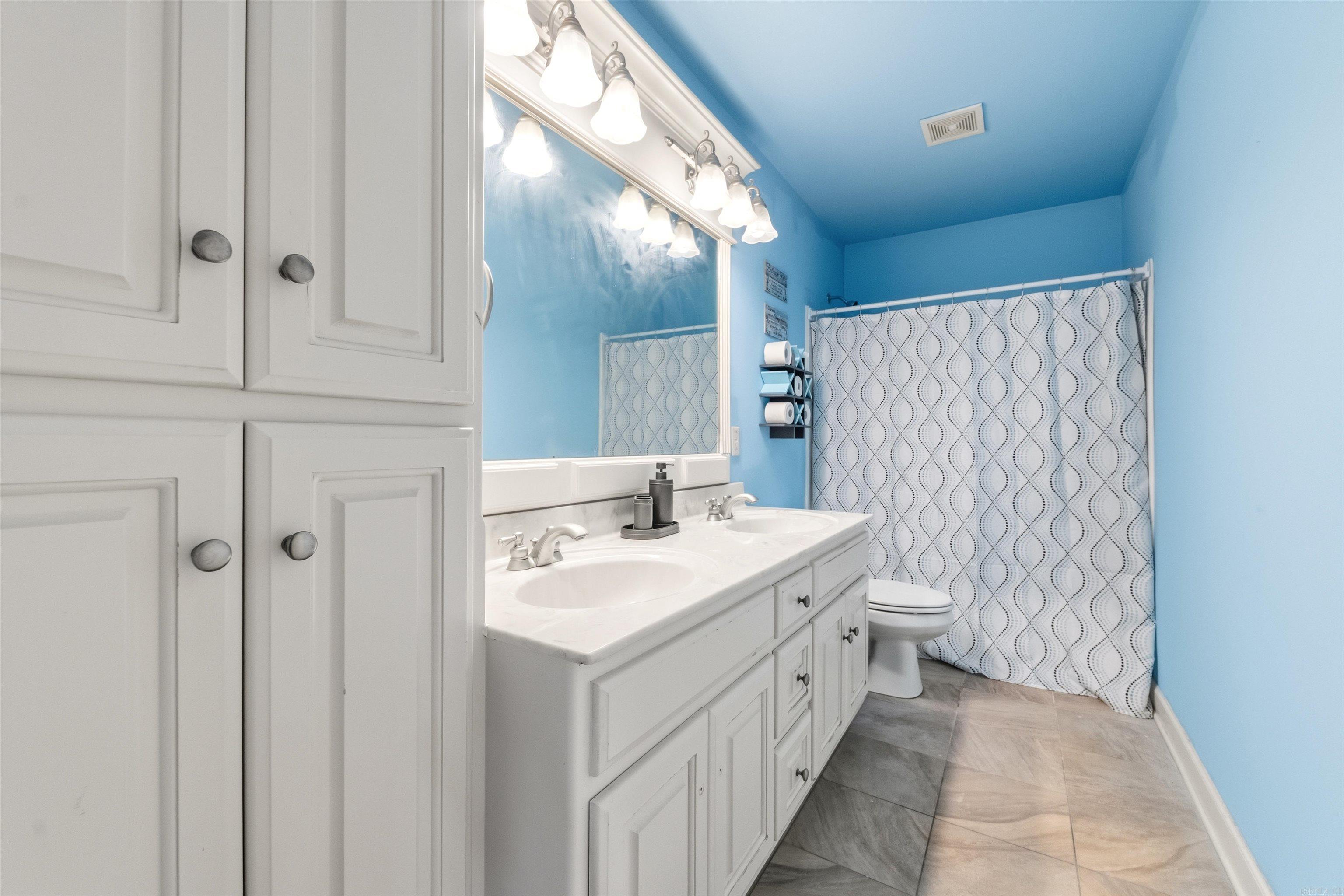 6949 Austin Bay Court  Sherwood, AR