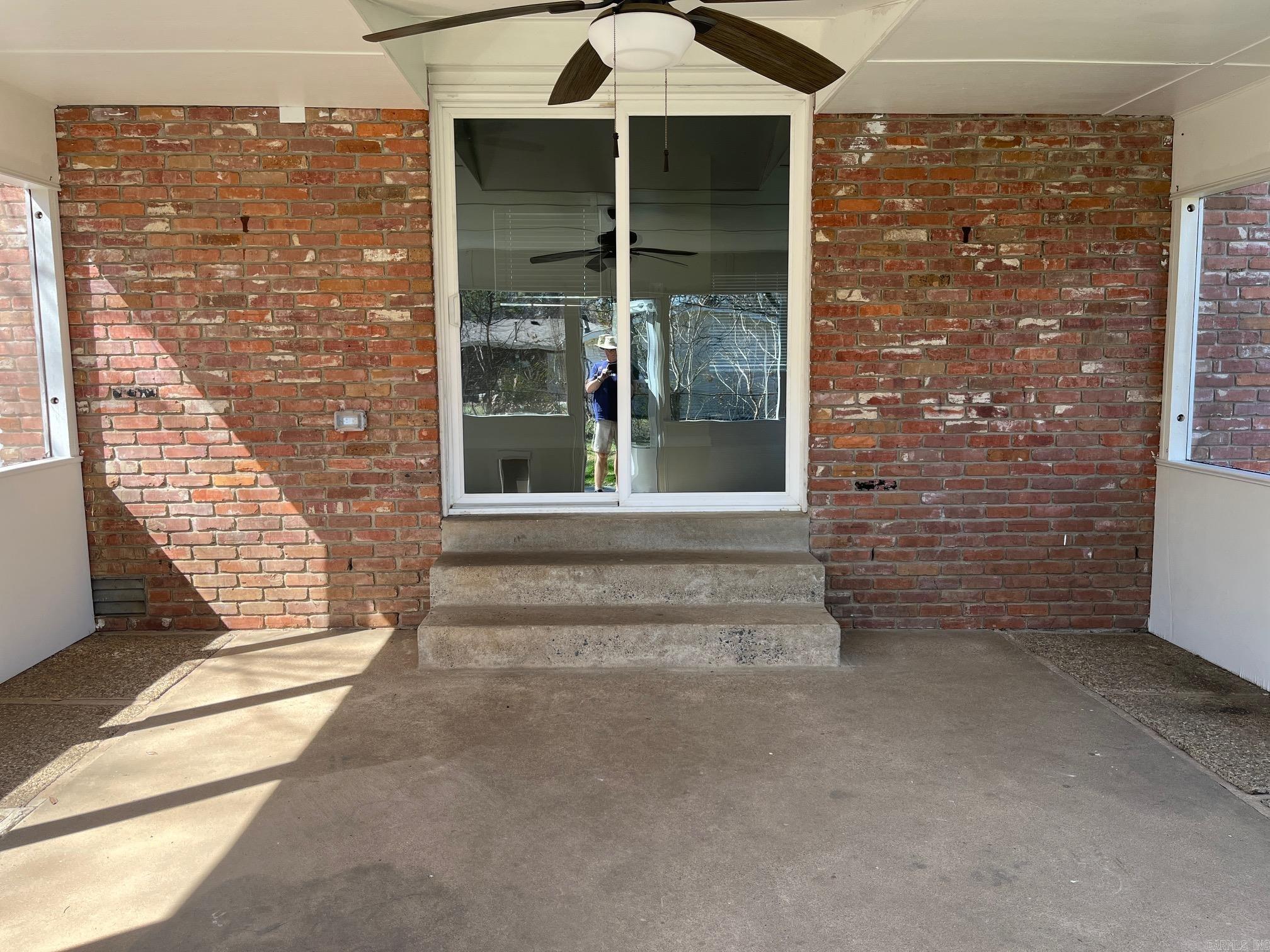 26 Warwick Road  Little Rock, AR