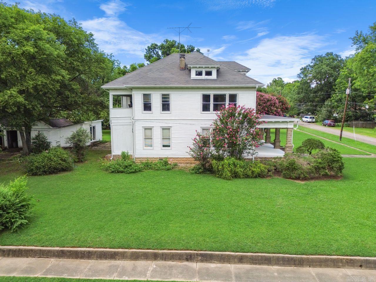 401 Ave 1 NE  Atkins, AR