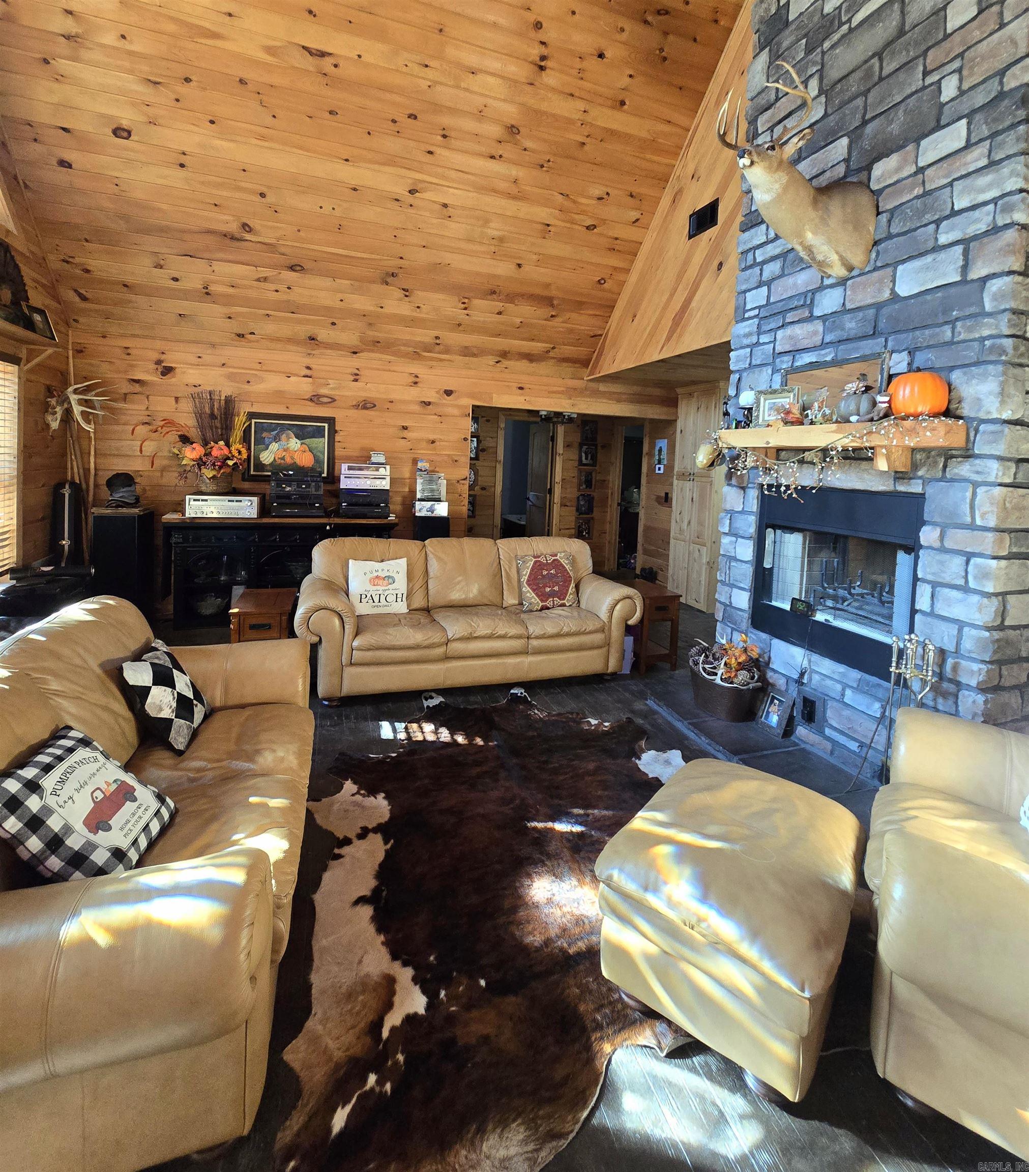 768 CR 153  Elizabeth, AR