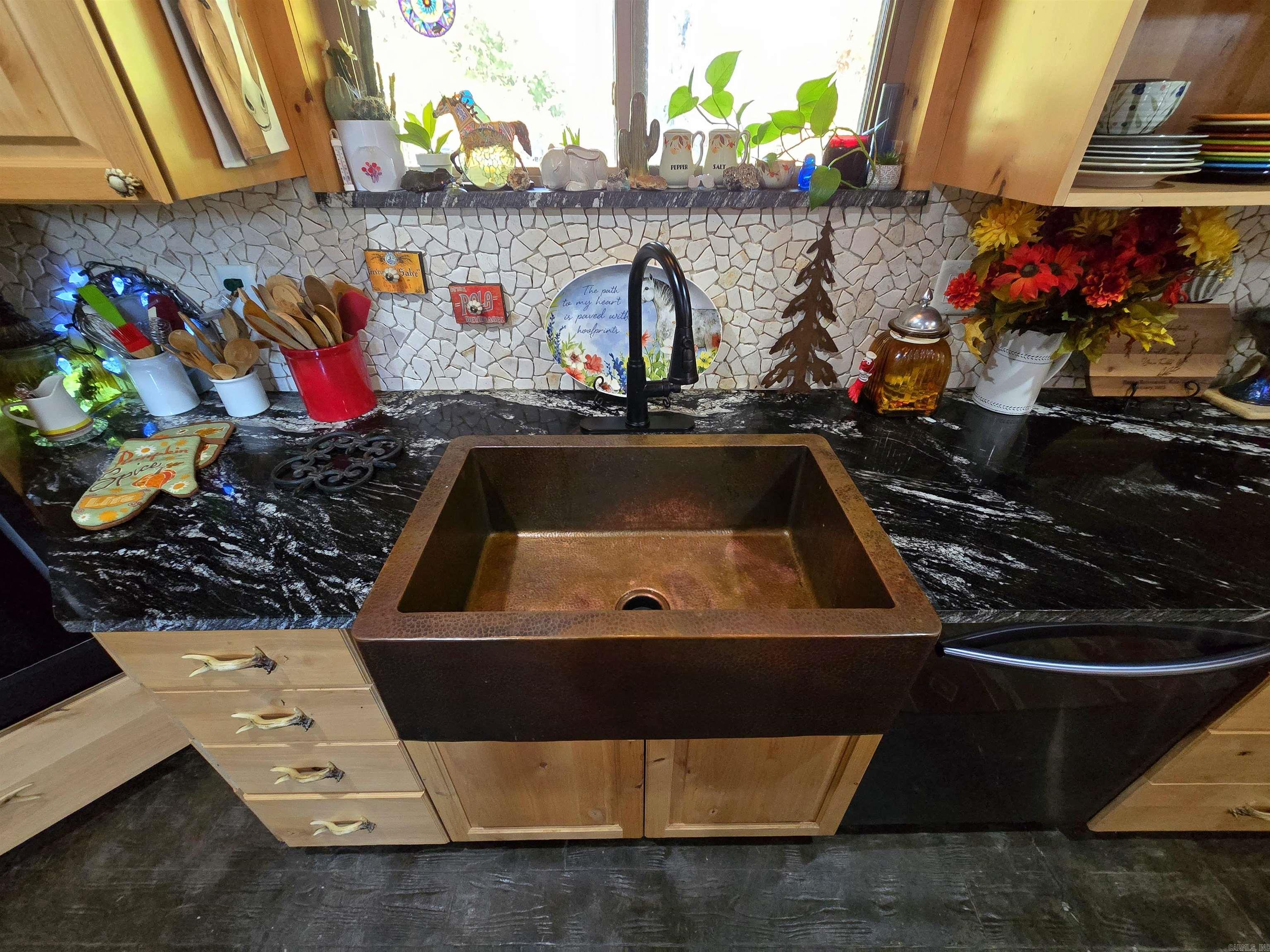 768 CR 153  Elizabeth, AR