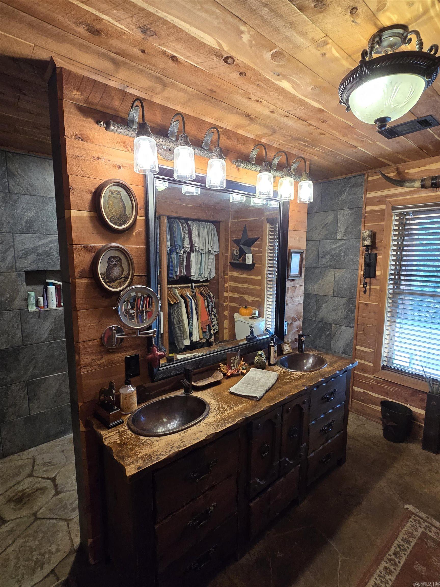 768 CR 153  Elizabeth, AR