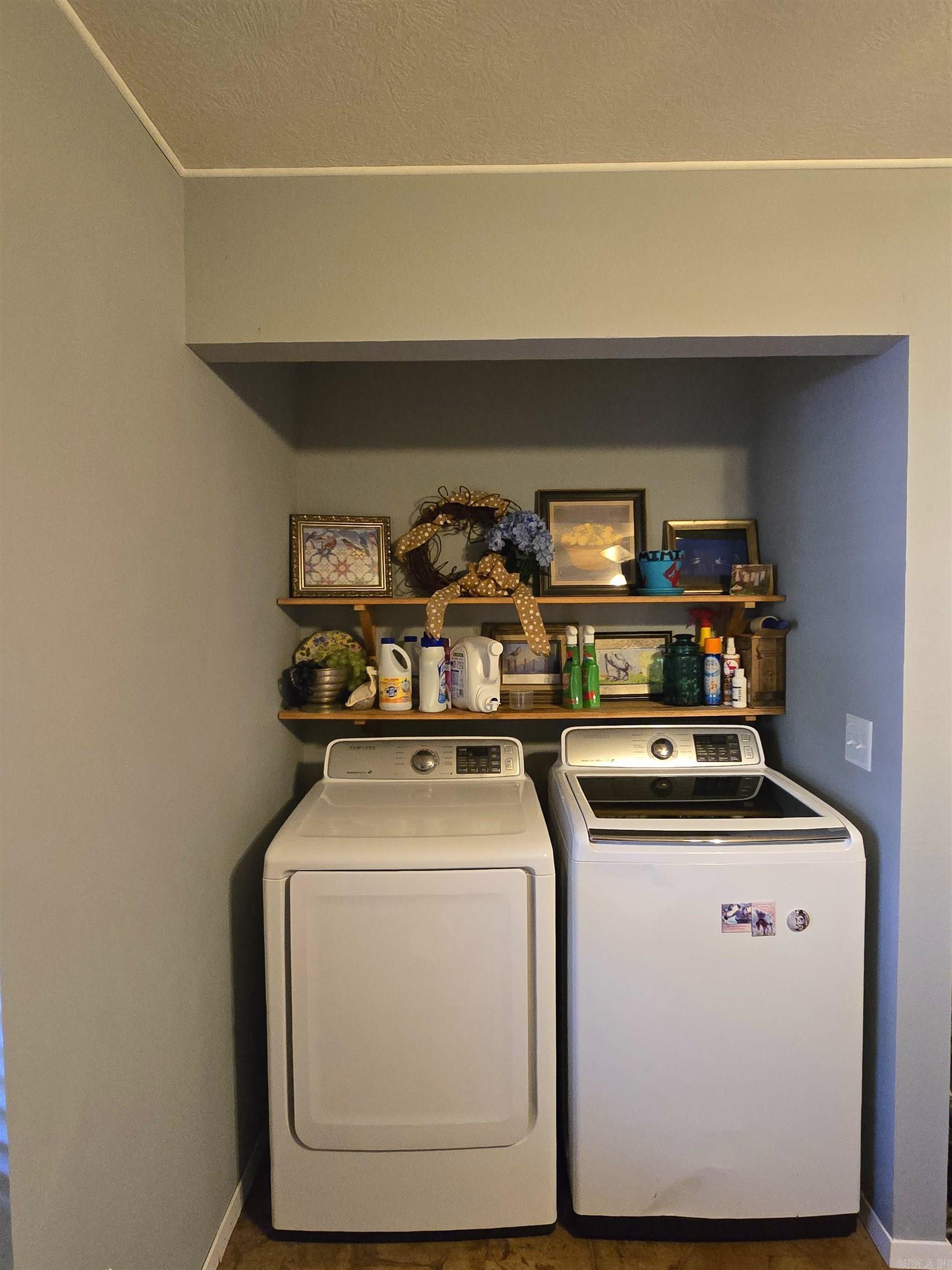 768 CR 153  Elizabeth, AR