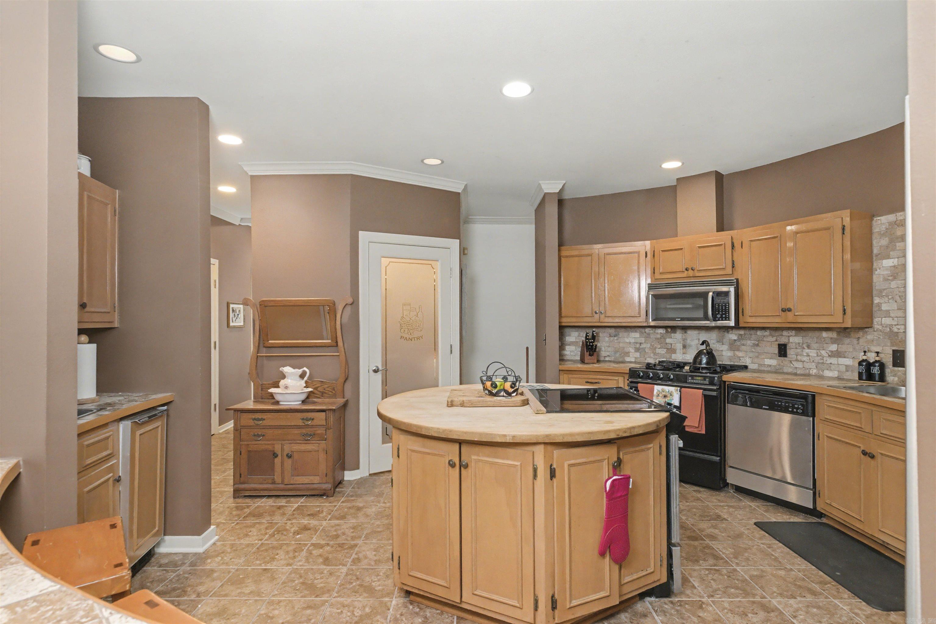 1605 W 35th  Pine Bluff, AR