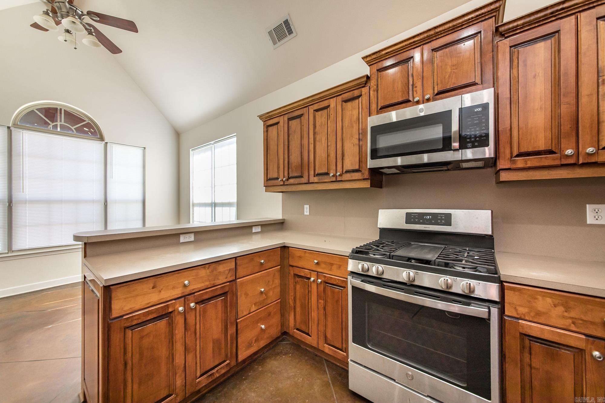 3383 Henderson  England, AR