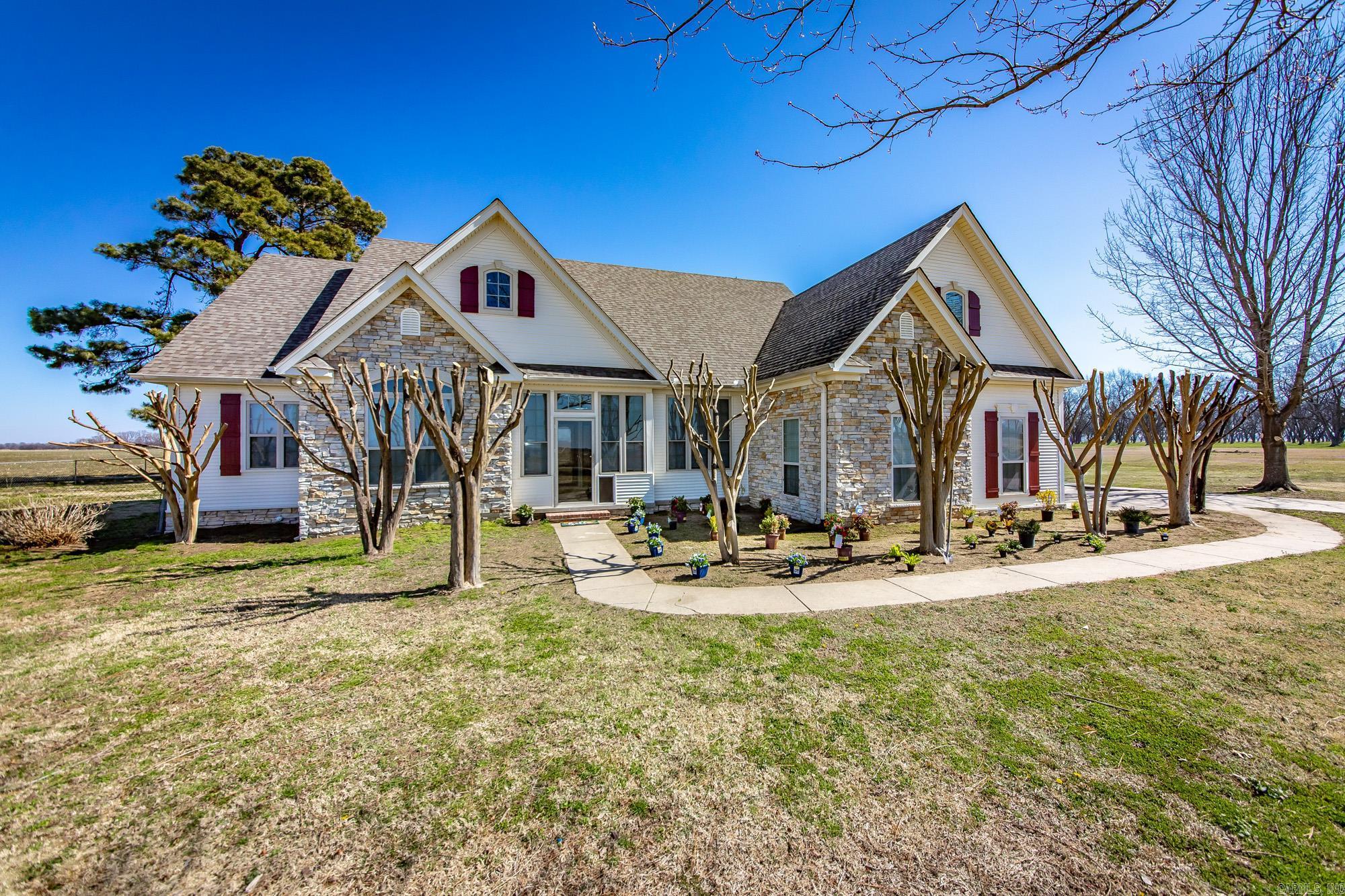3383 Henderson  England, AR