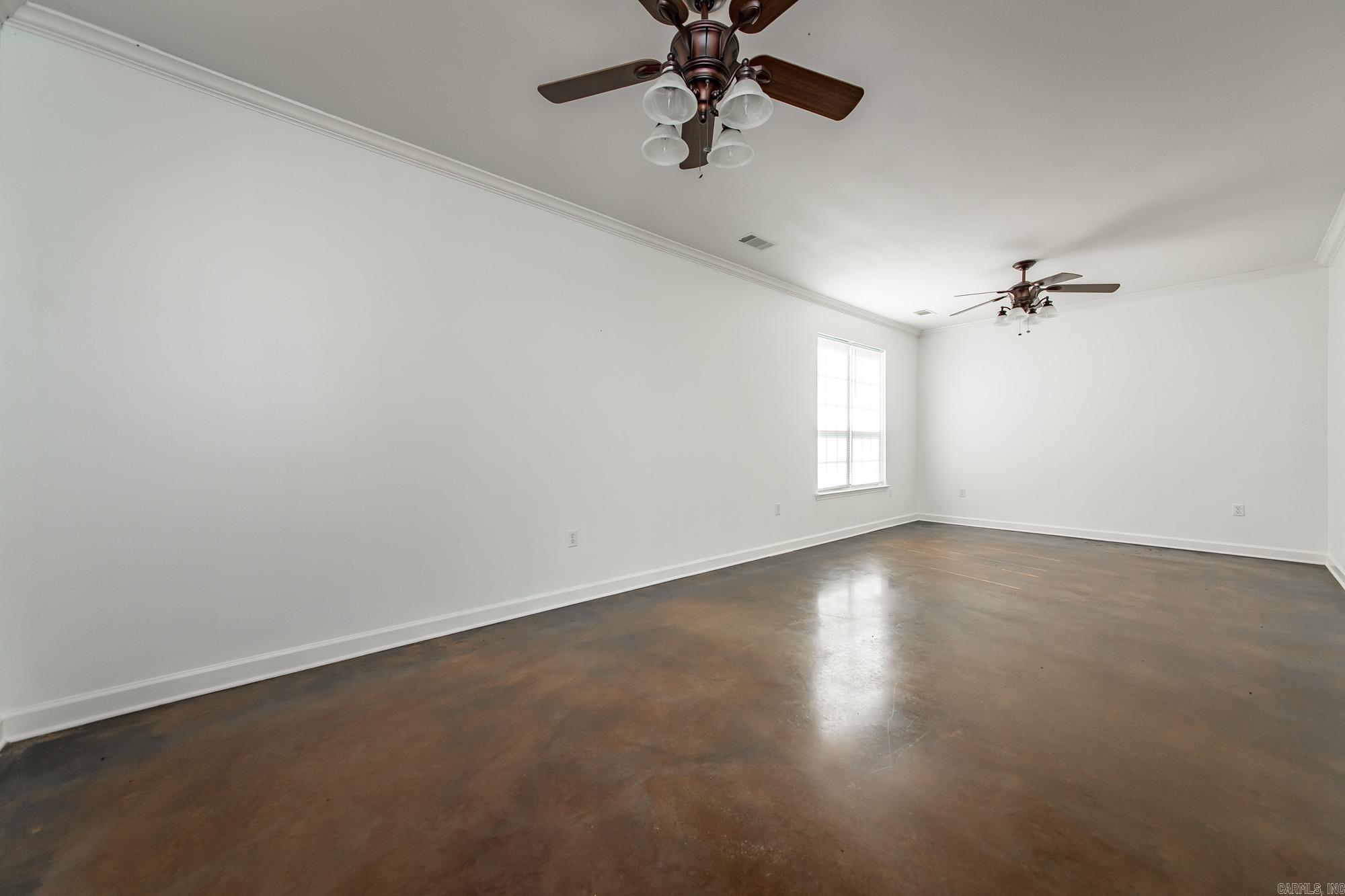 3383 Henderson  England, AR