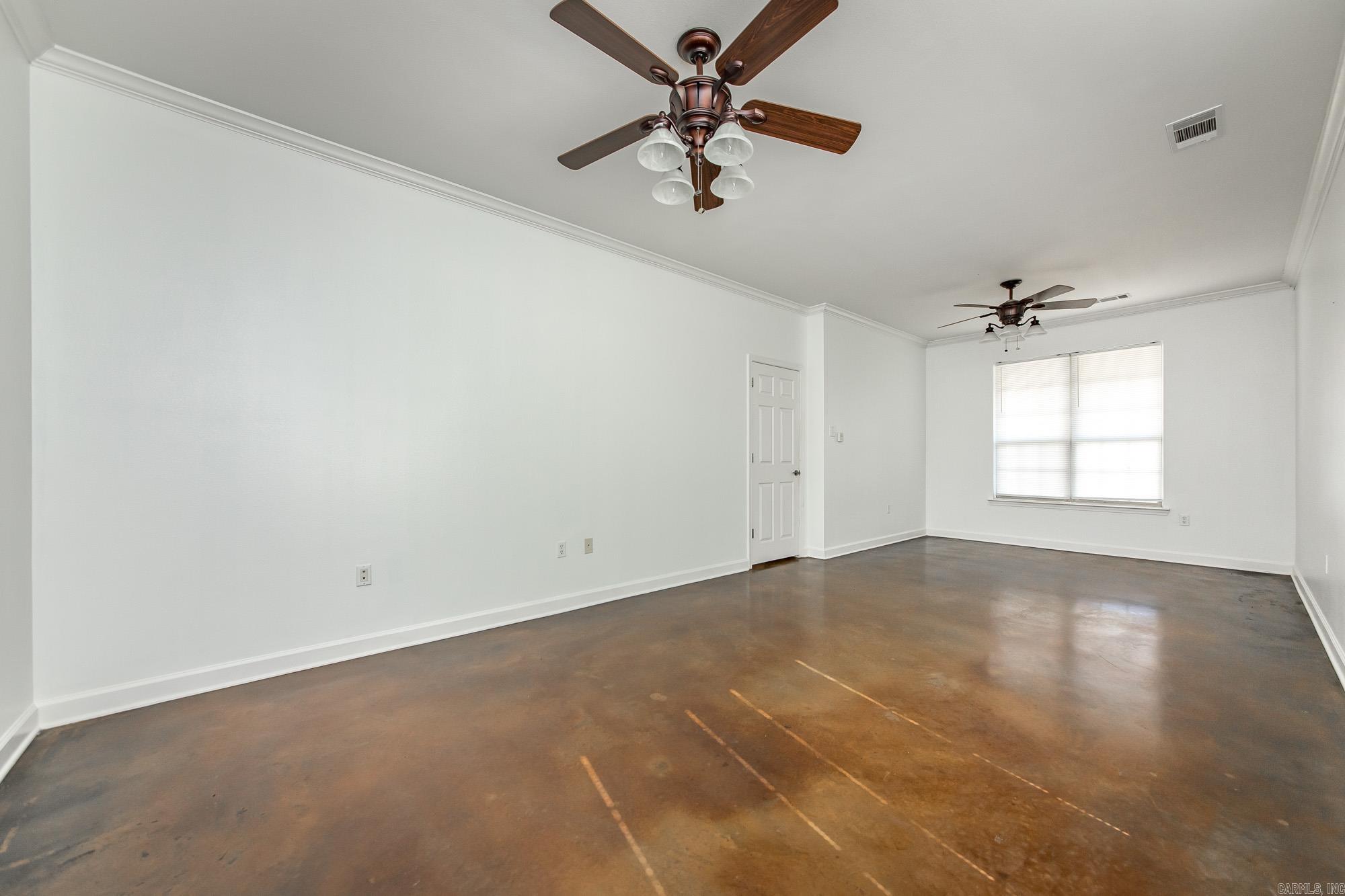 3383 Henderson  England, AR