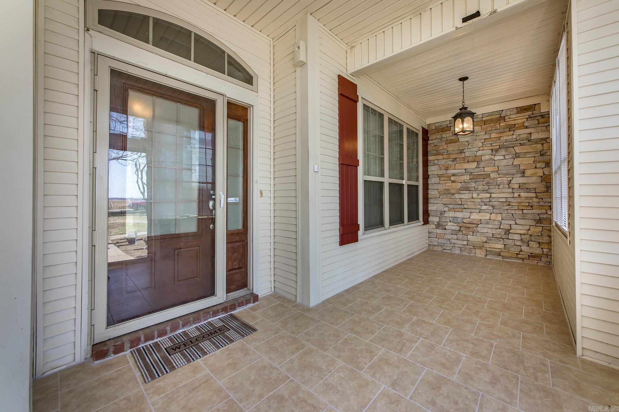 3383 Henderson  England, AR