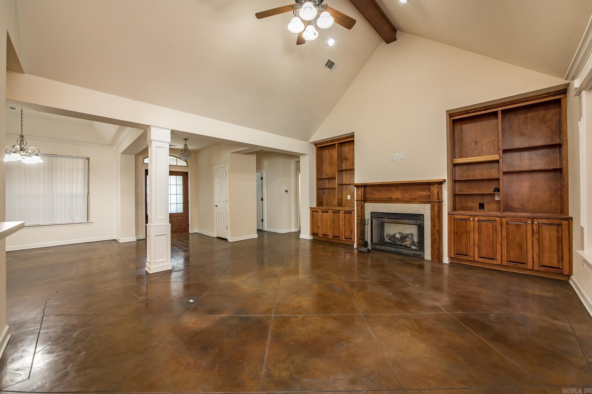 3383 Henderson  England, AR