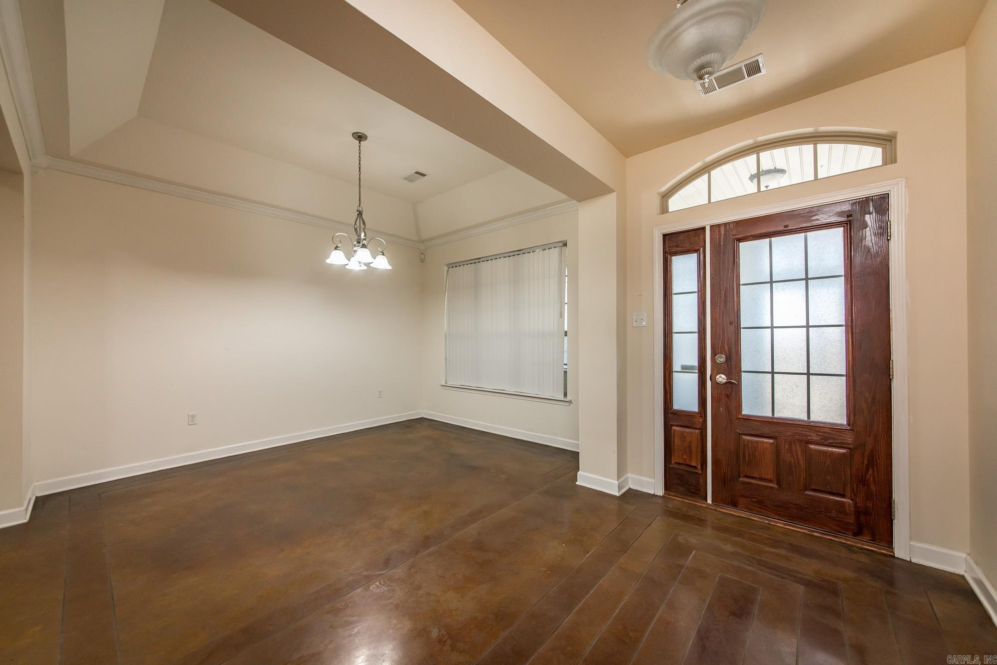 3383 Henderson  England, AR