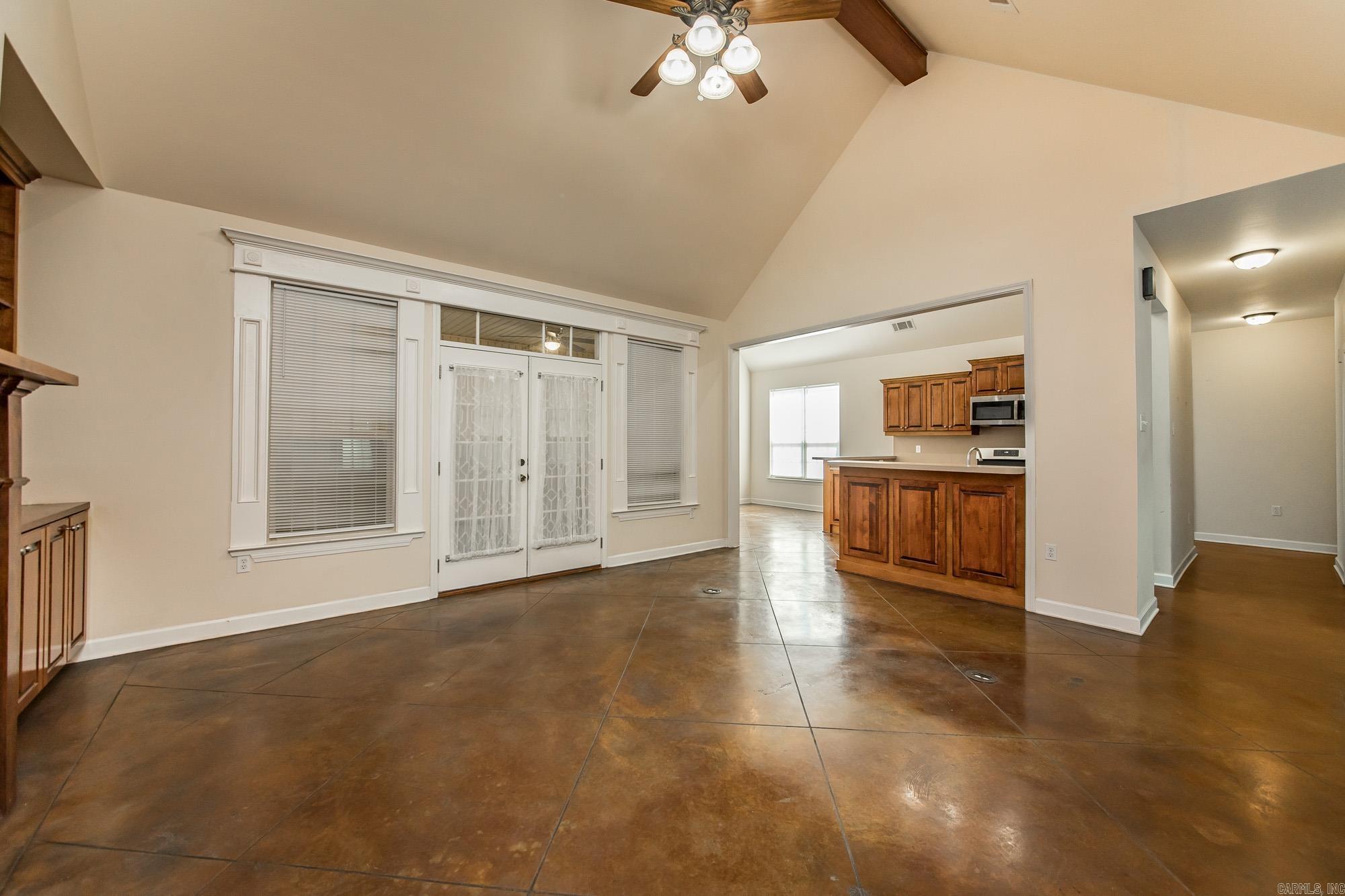 3383 Henderson  England, AR