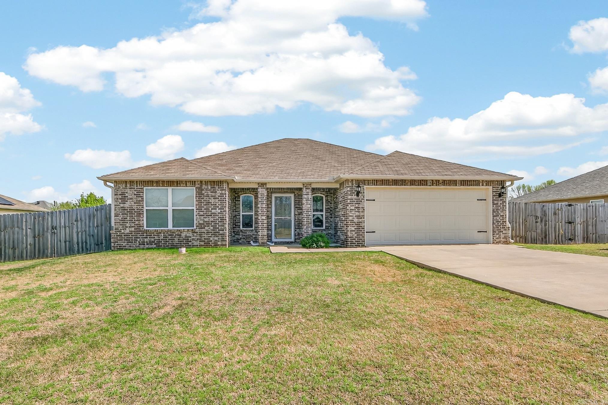 16 Saunder  Austin, AR