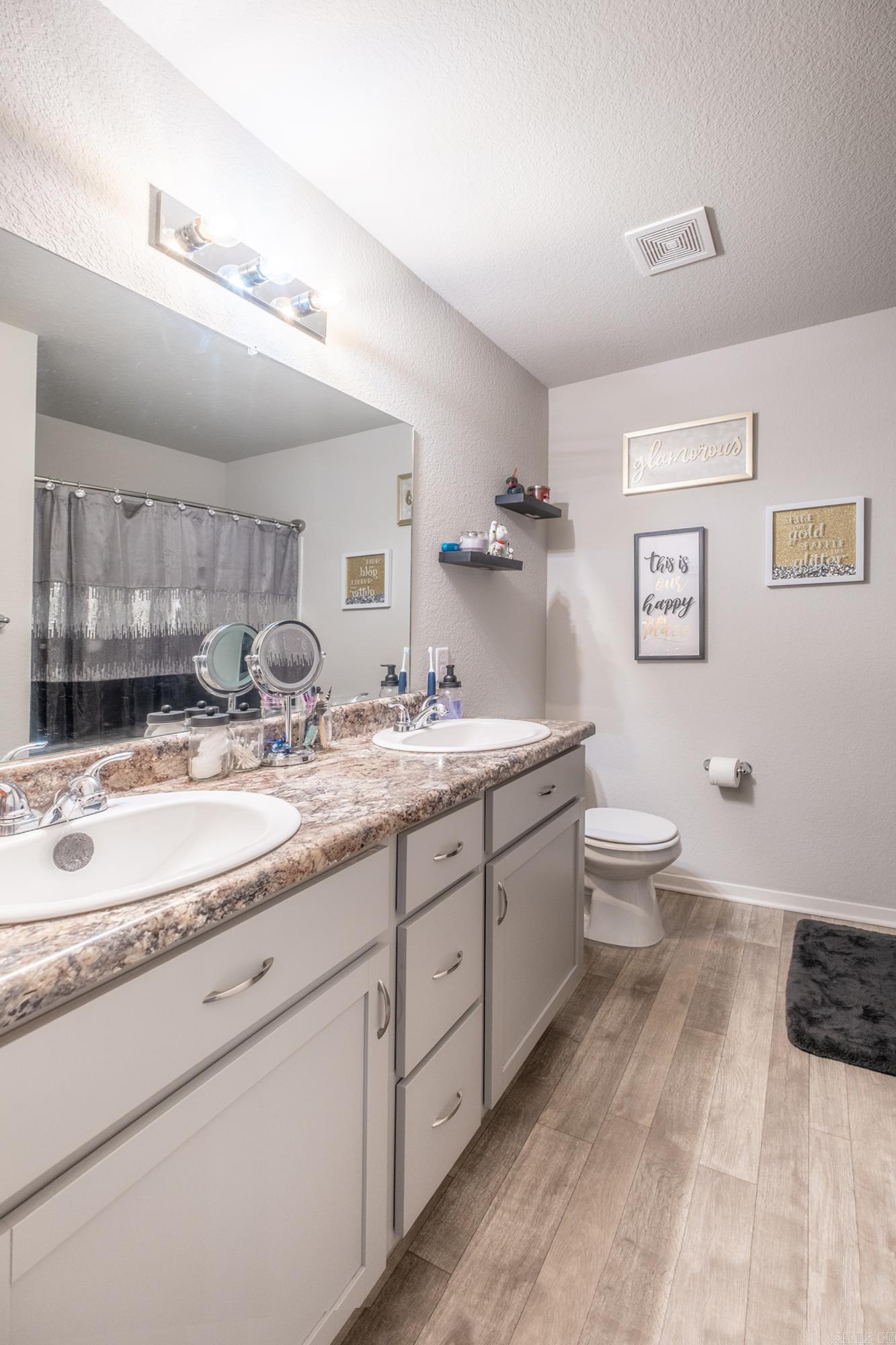 16 Saunder  Austin, AR