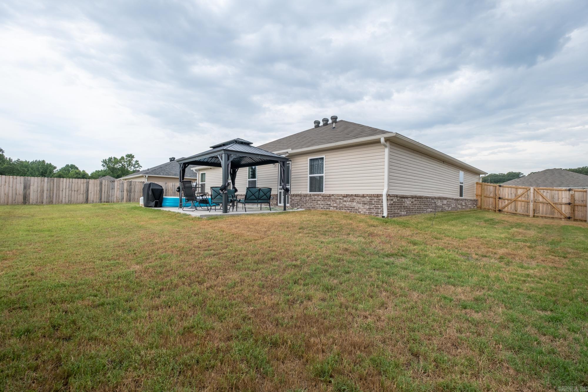 16 Saunder  Austin, AR