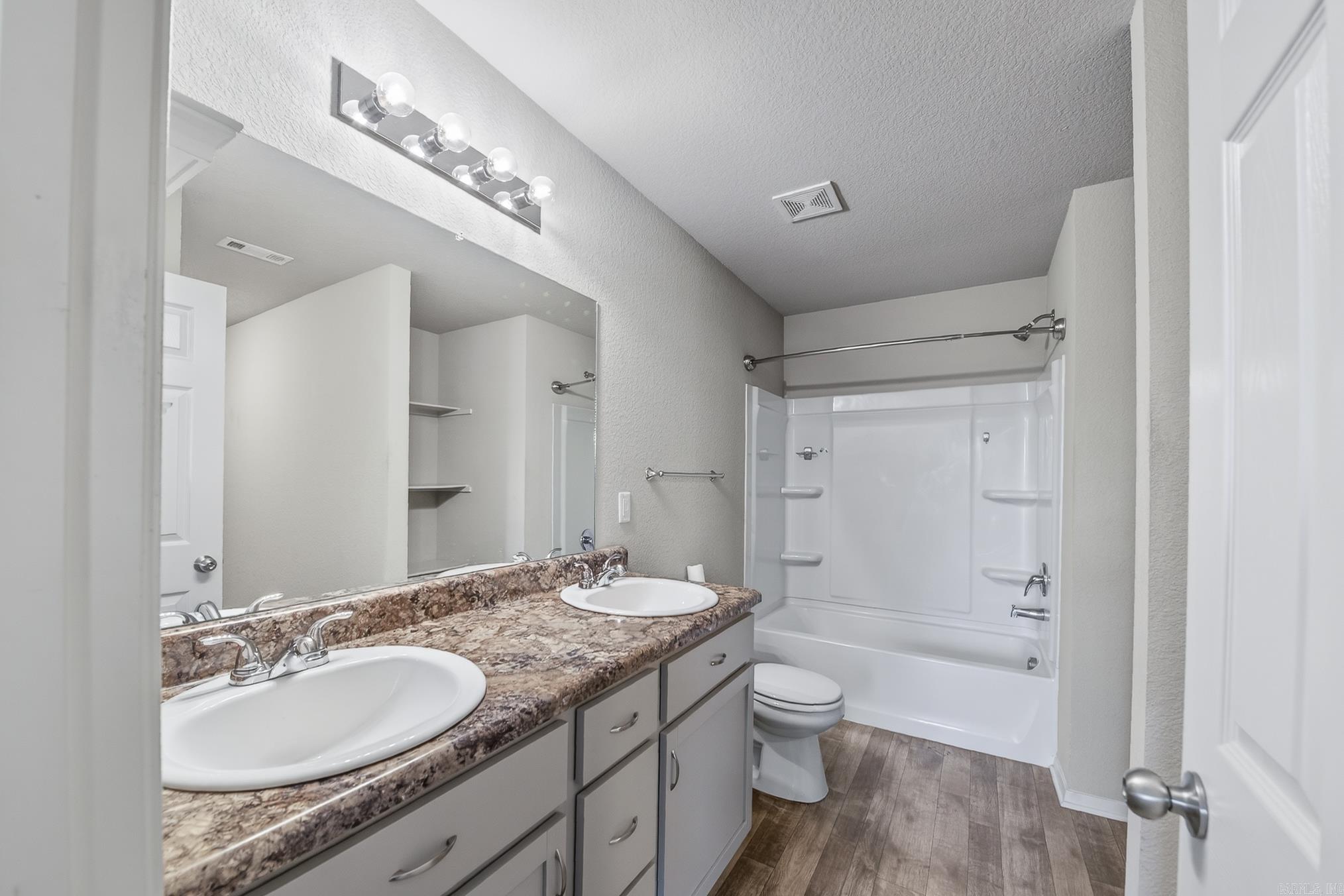 16 Saunder  Austin, AR