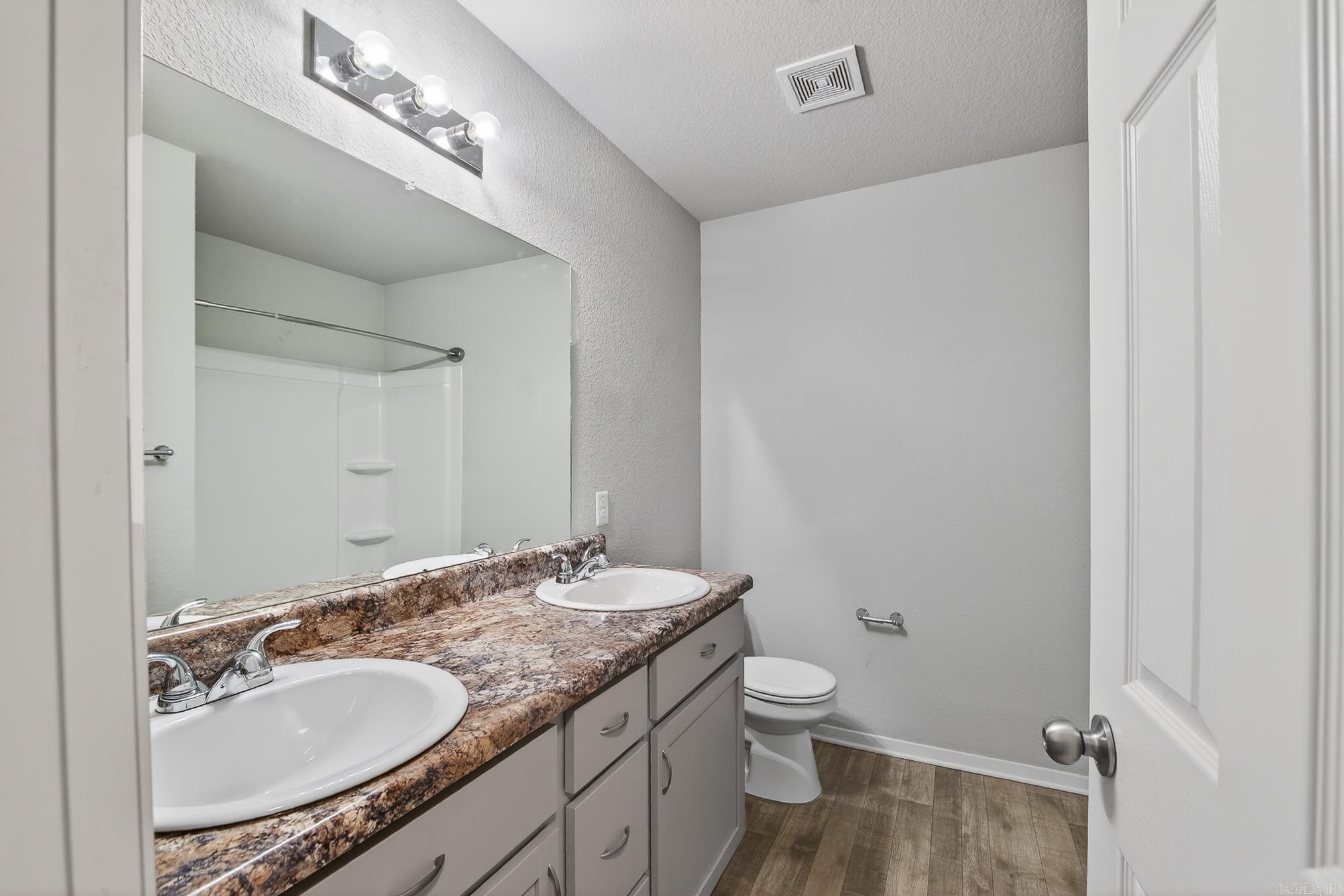 16 Saunder  Austin, AR