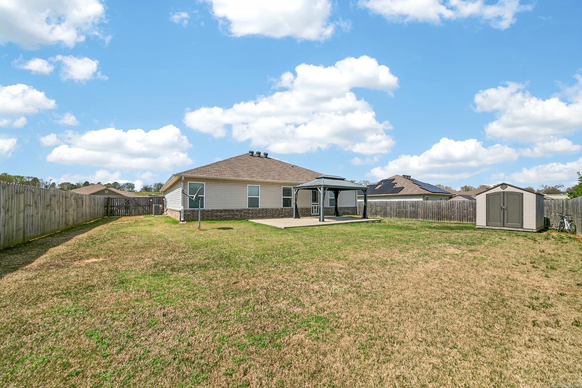 16 Saunder  Austin, AR