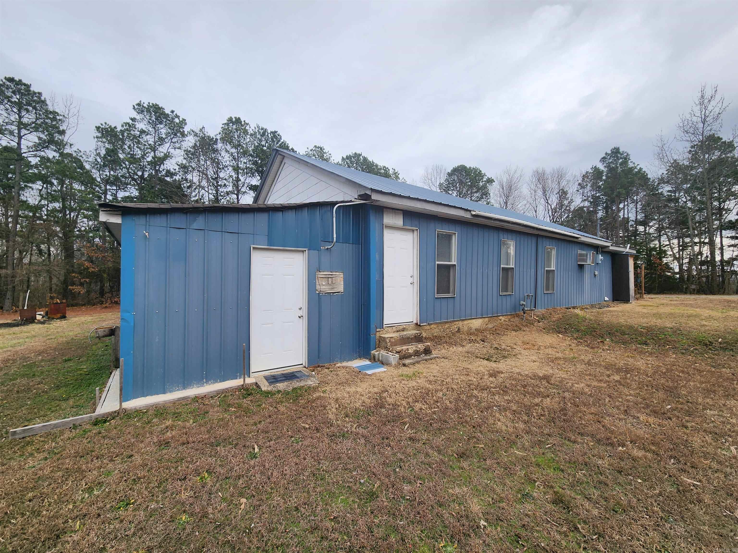 118 W Oak St  Cove, AR