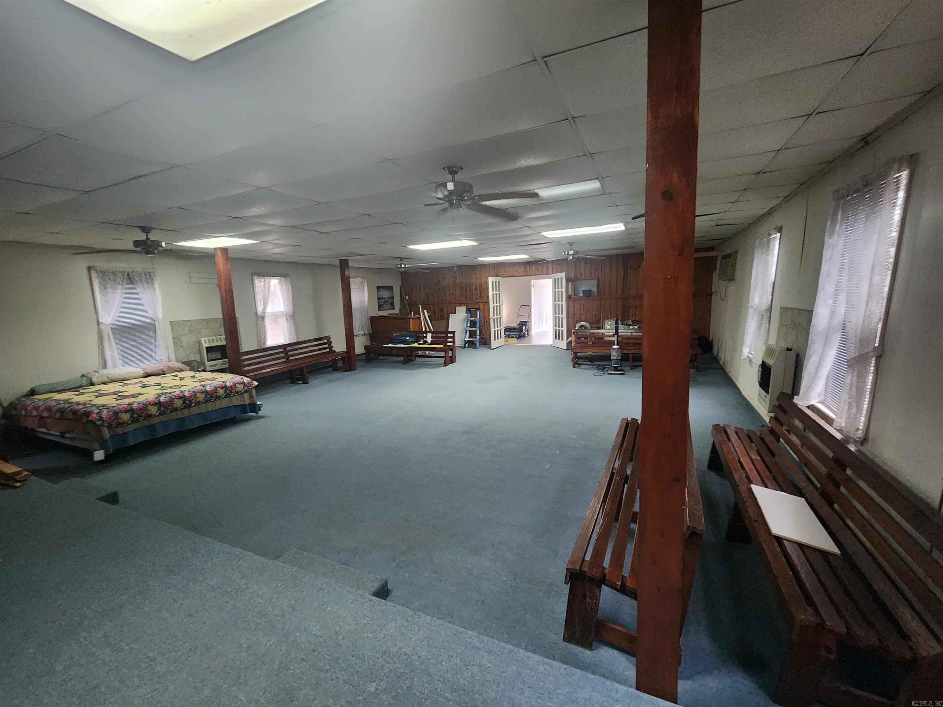 118 W Oak St  Cove, AR