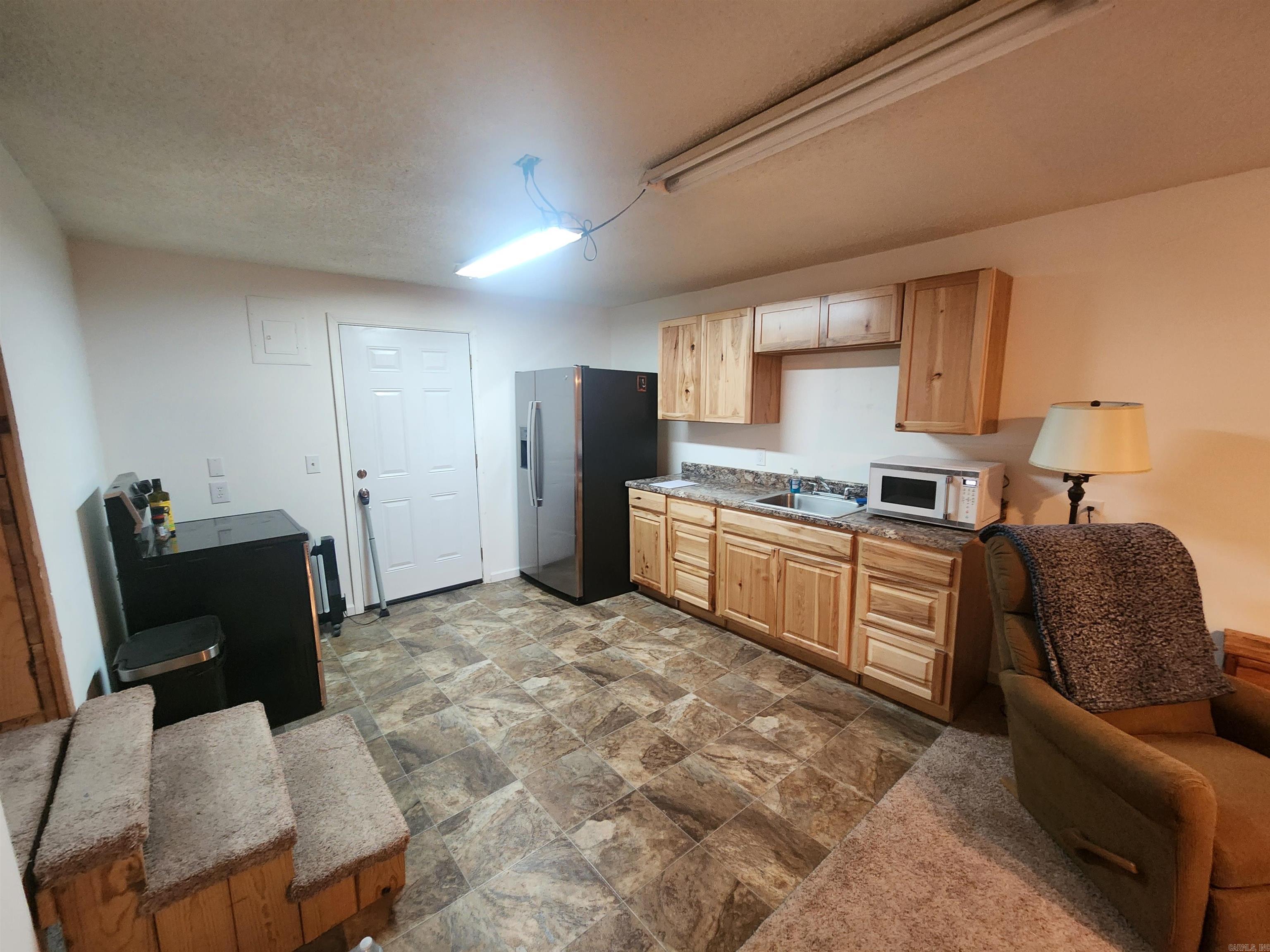 118 W Oak St  Cove, AR