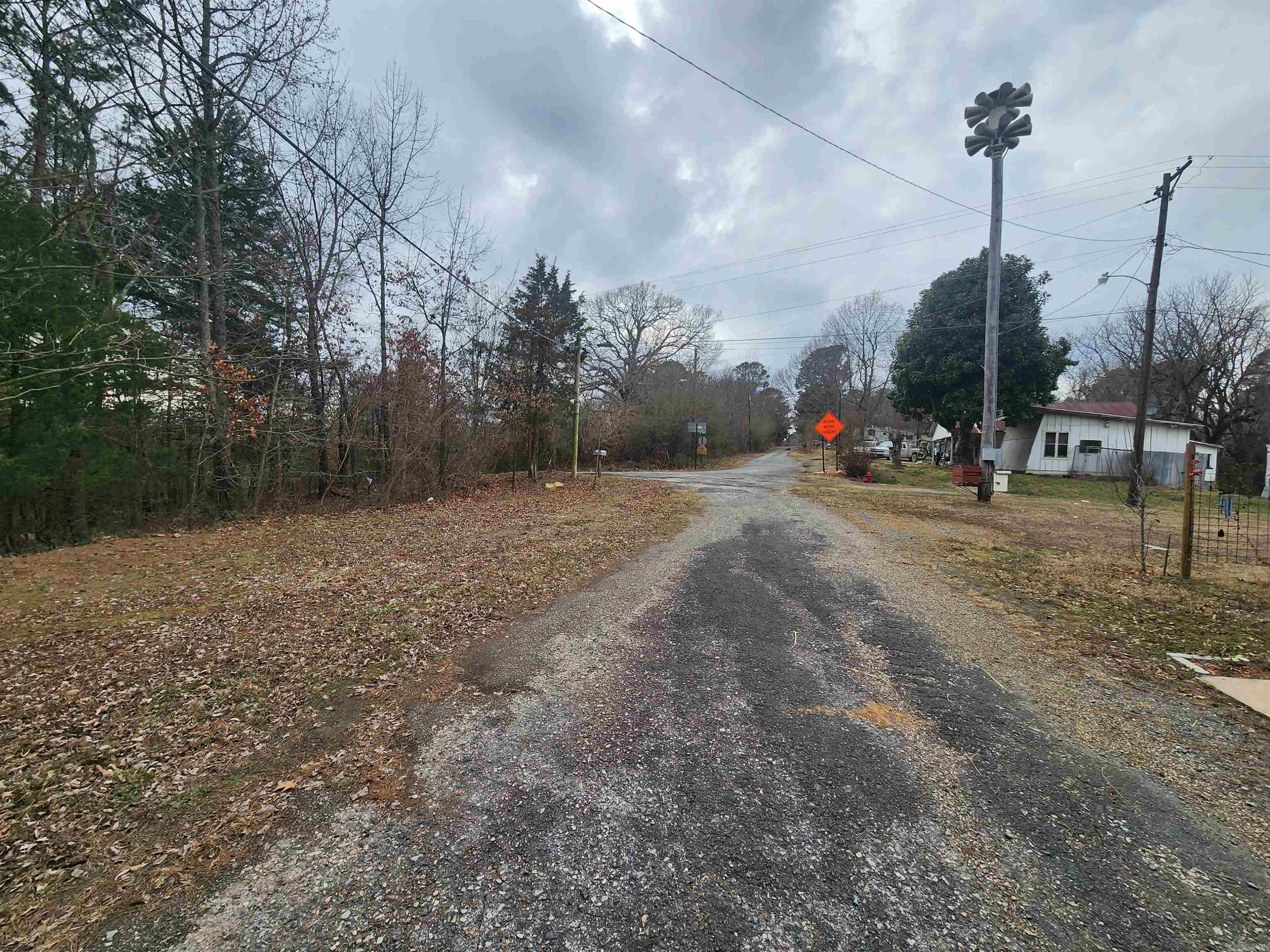 118 W Oak St  Cove, AR