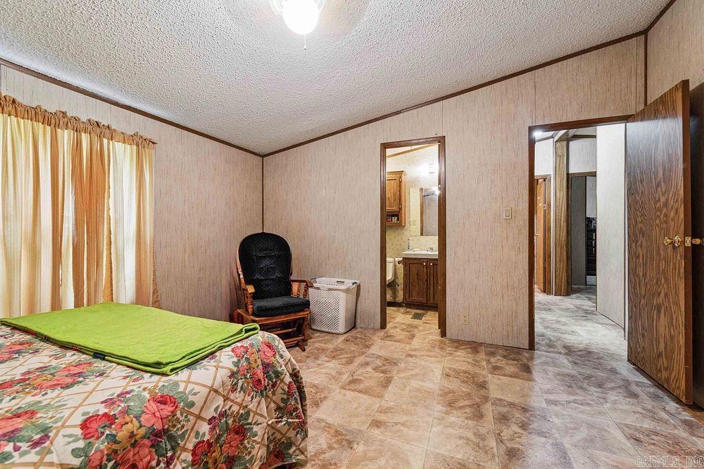 2687 Highway 65  Clinton, AR