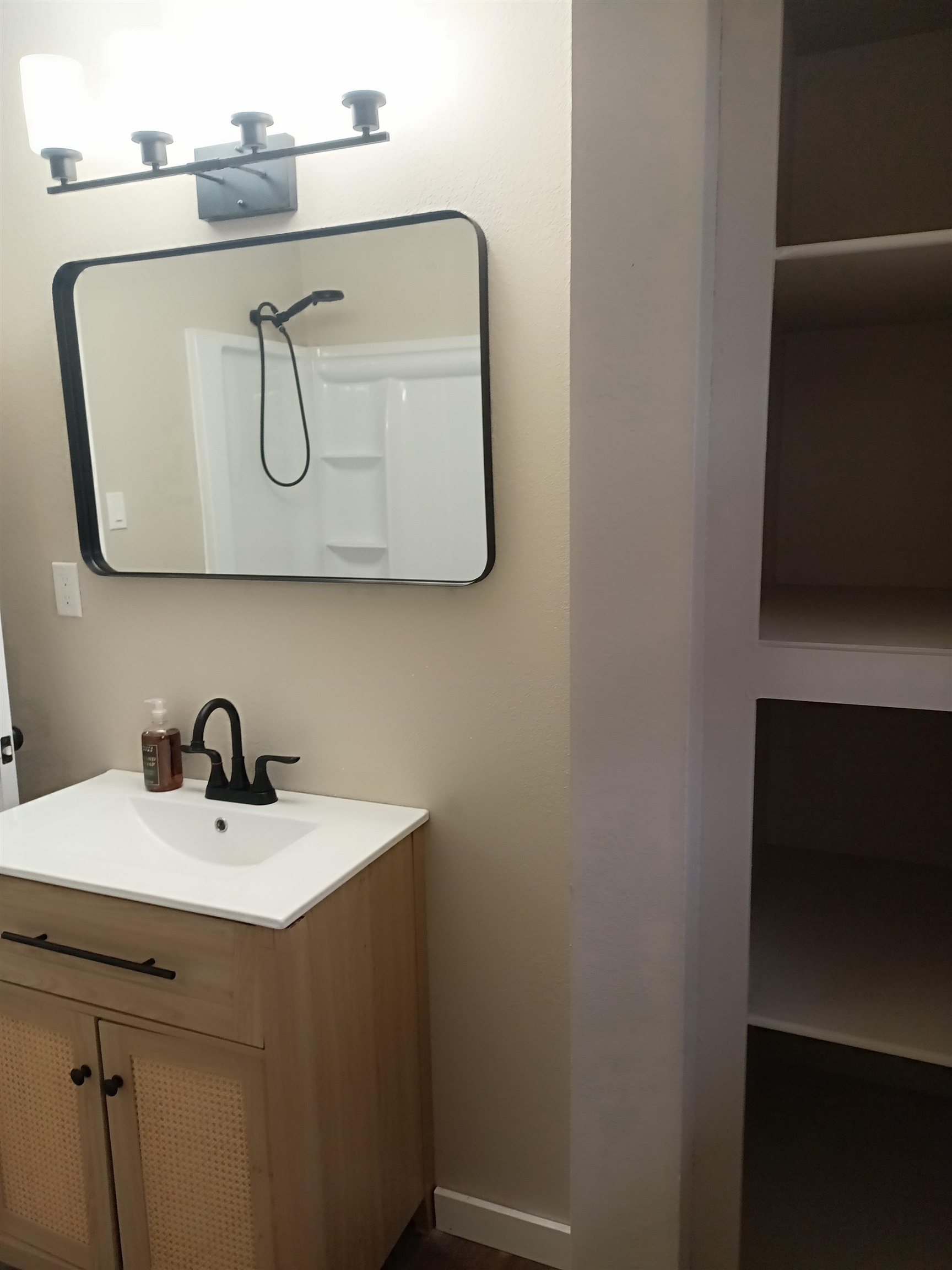 78 Saskatchewan Dr  Cherokee Village, AR