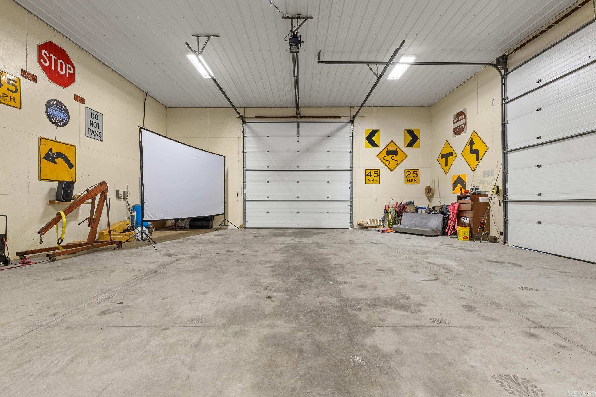 379 14  Lead Hill, AR