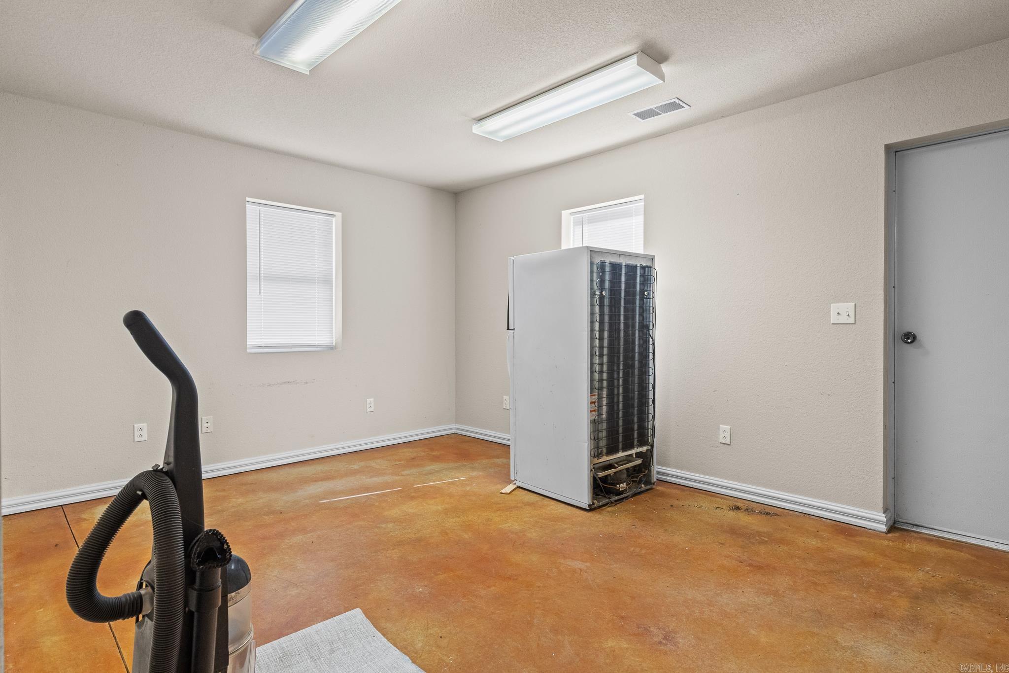 379 14  Lead Hill, AR