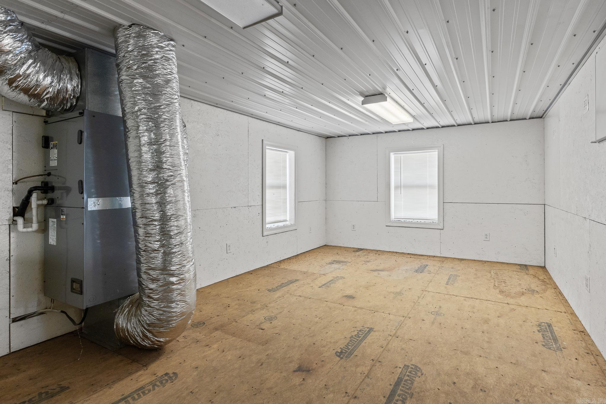 379 14  Lead Hill, AR