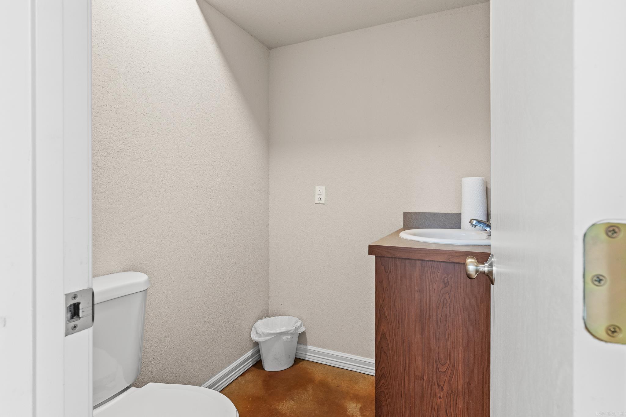 379 14  Lead Hill, AR