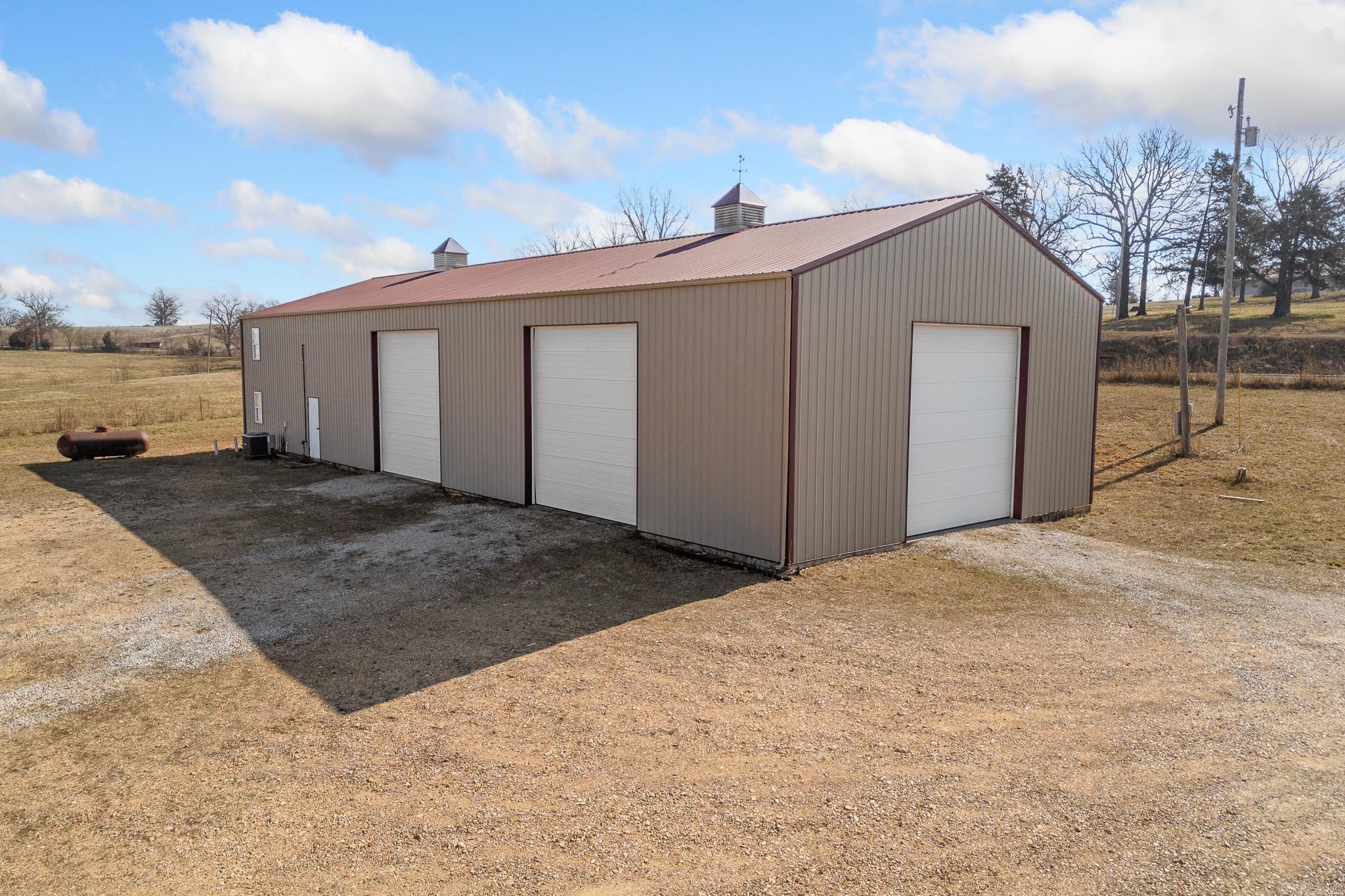 379 14  Lead Hill, AR