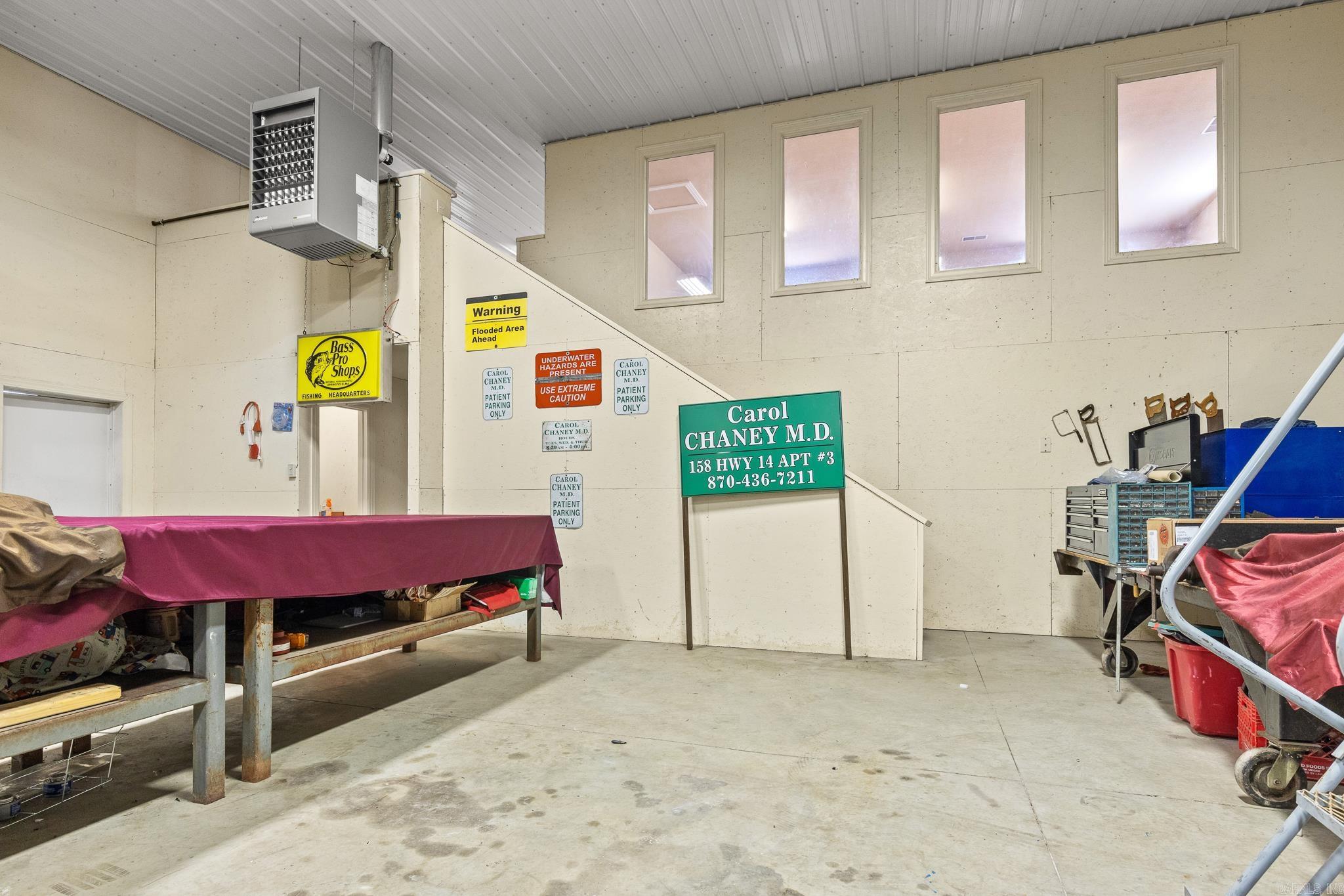 379 14  Lead Hill, AR