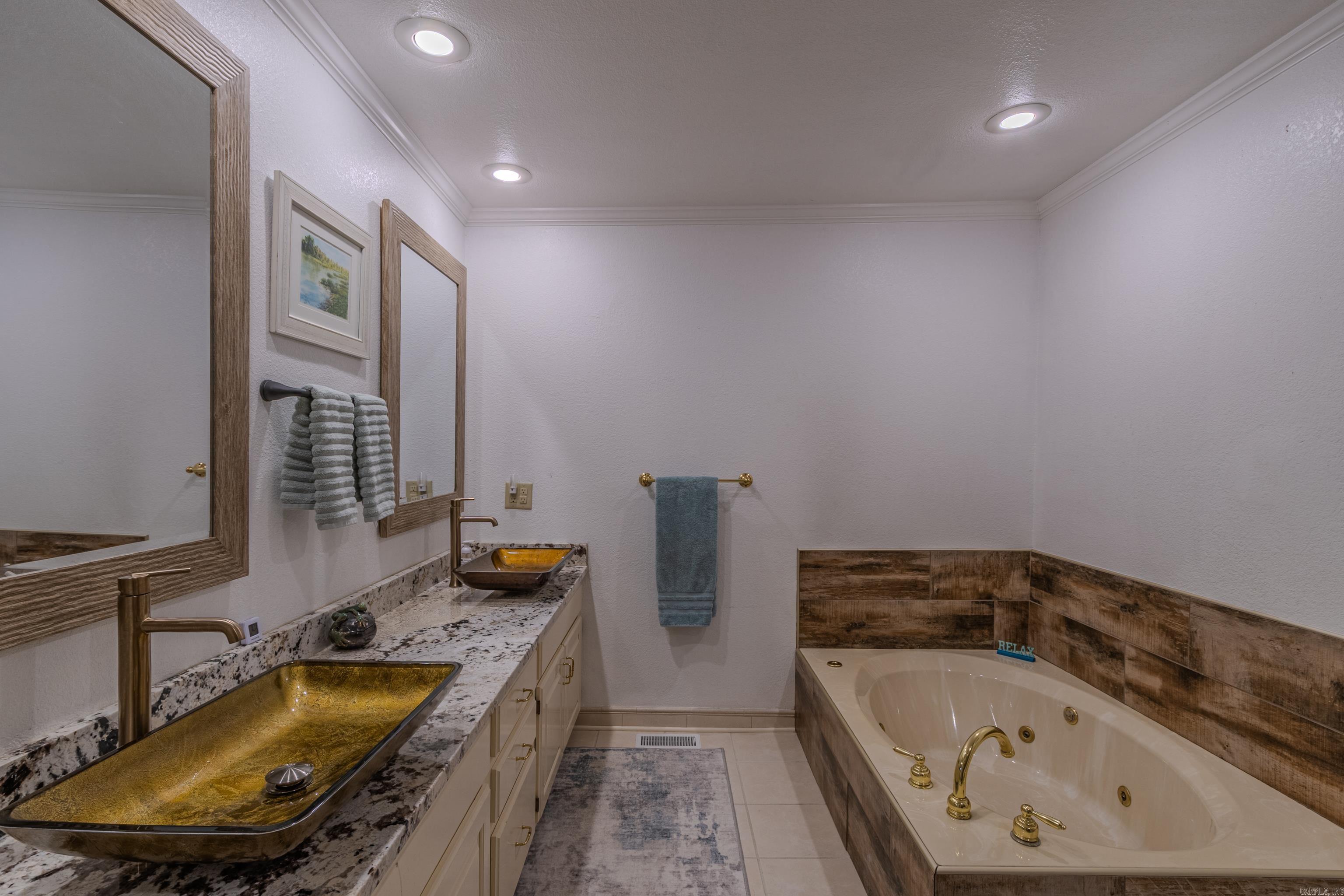 1805 SARA ANN CIRCLE Paragould, AR 72450-8338