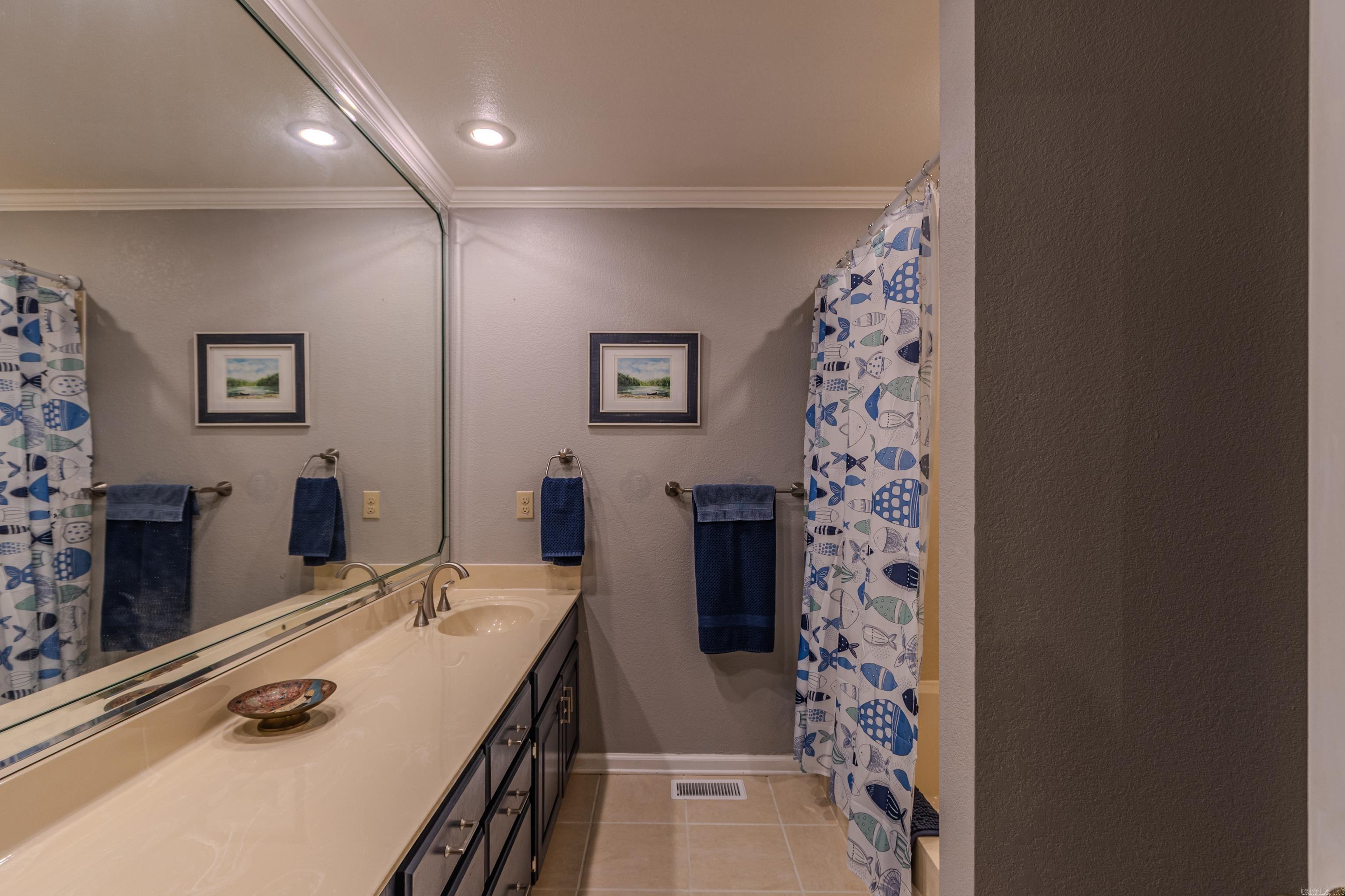 1805 SARA ANN CIRCLE  Paragould, AR