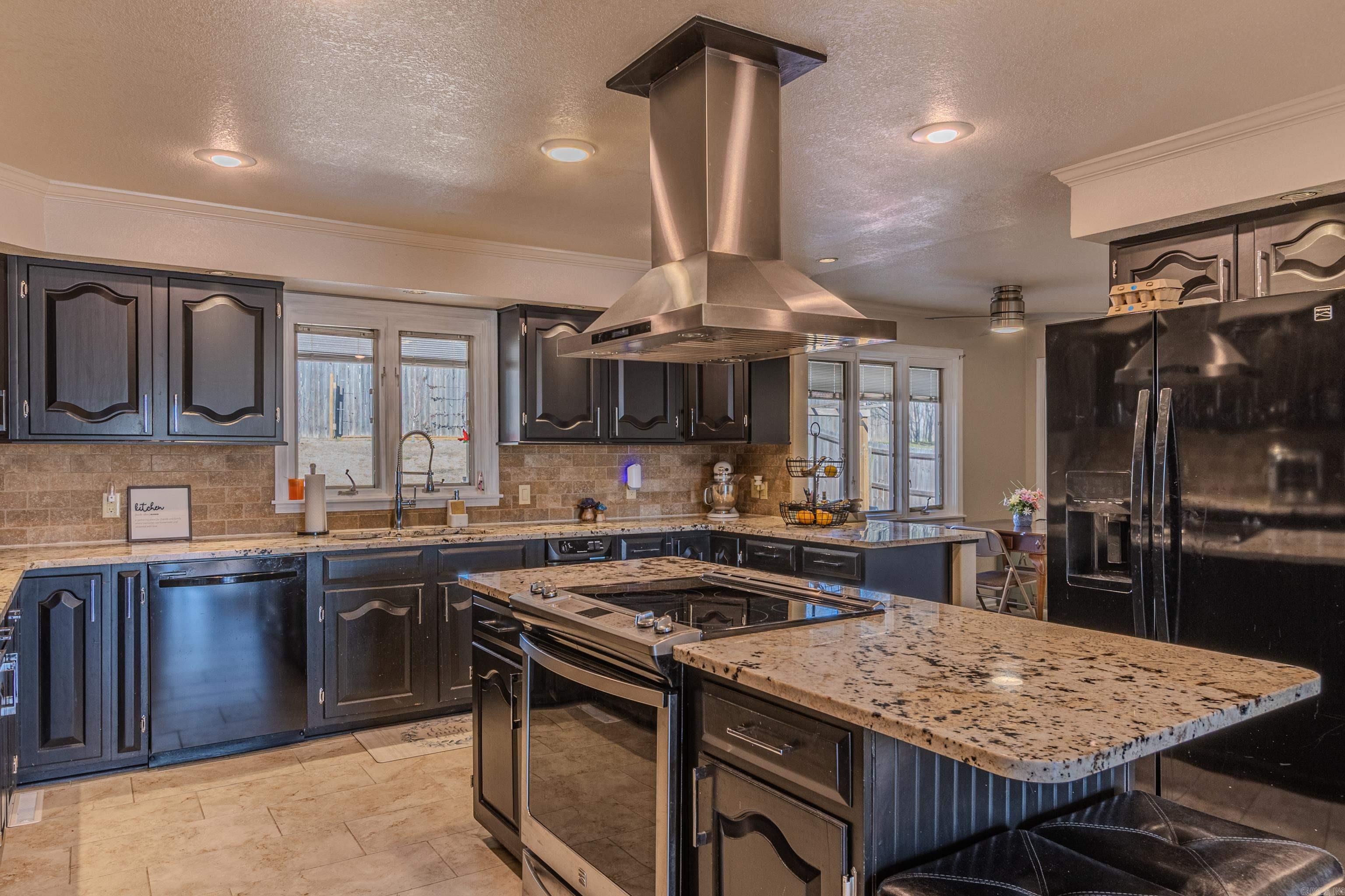 1805 SARA ANN CIRCLE Paragould, AR 72450-8338