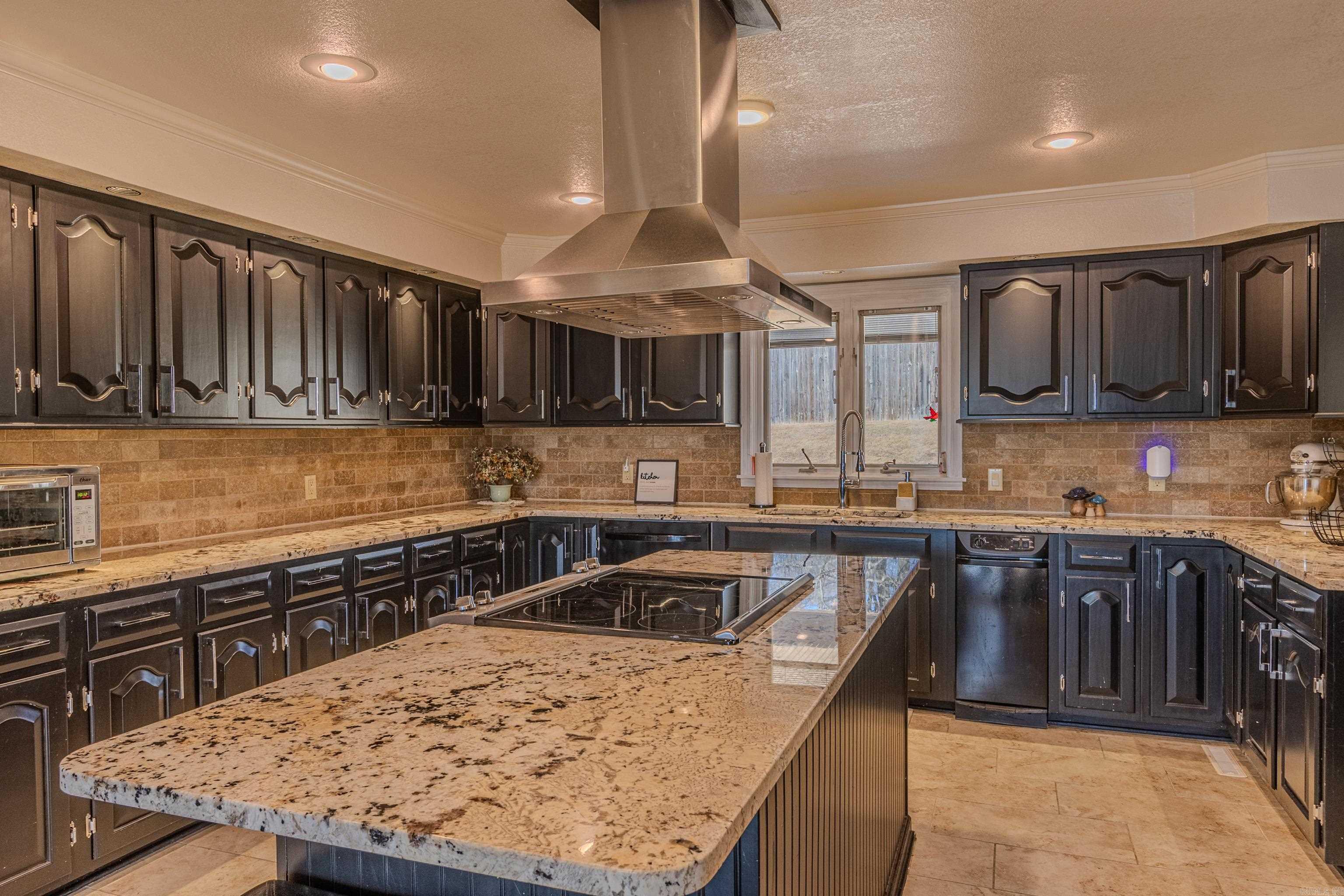 1805 SARA ANN CIRCLE Paragould, AR 72450-8338