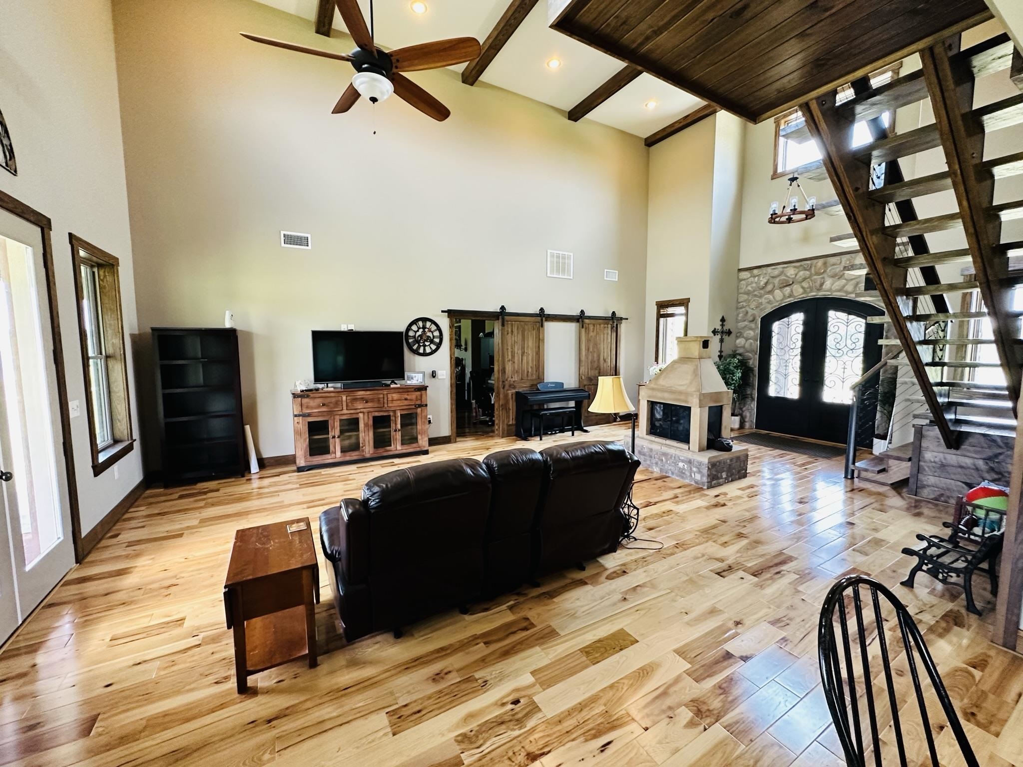 95 Firethorne  Melbourne, AR