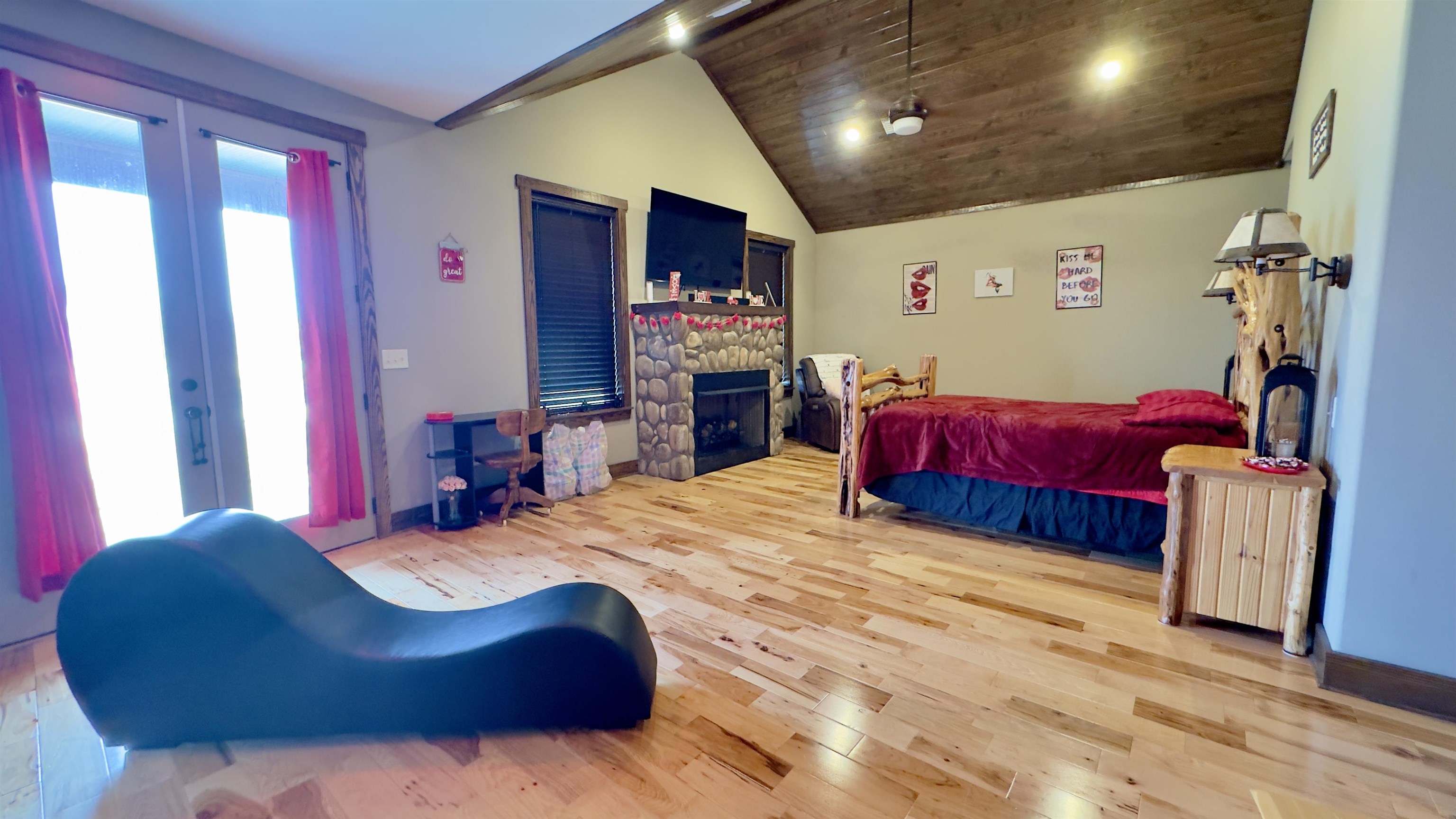 95 Firethorne Lane Melbourne, AR 72556